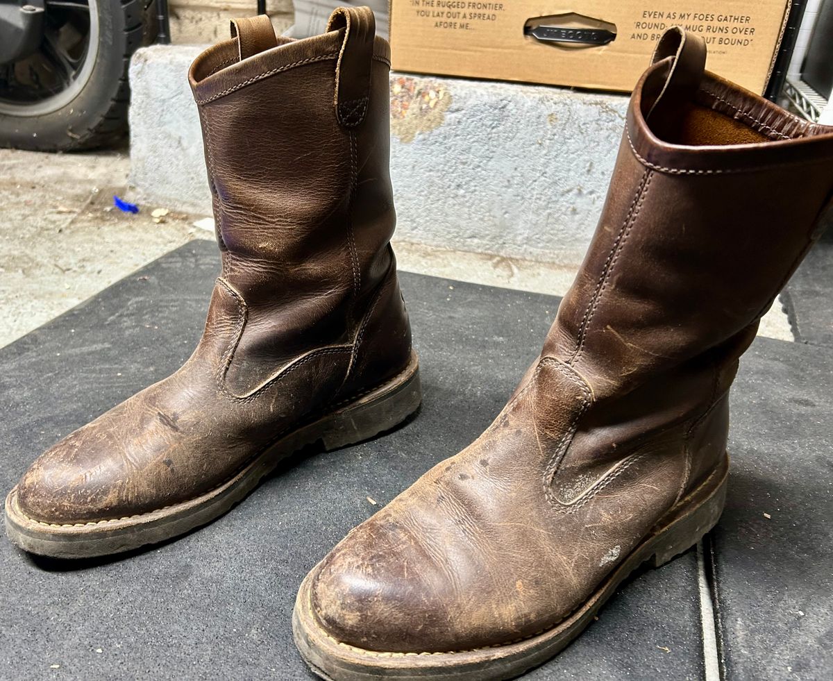 Photo by Vic on March 15, 2026 of the Danner Welington in Brown Full Grain.