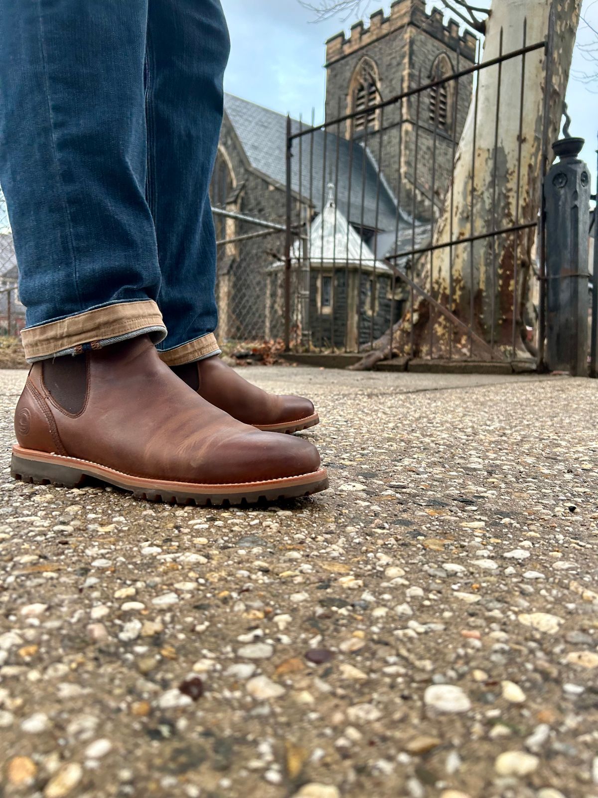 Photo by Vic on January 11, 2026 of the Carolina Gold Chelsea in Unknown Natural Veg Tan.