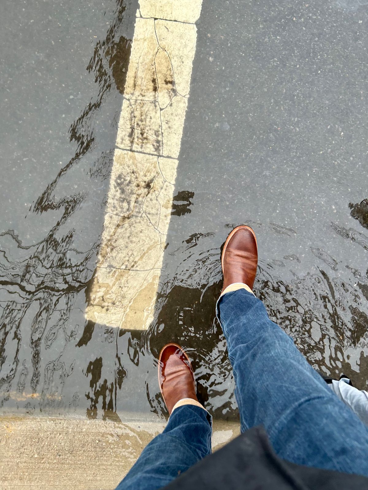 Photo by Vic on March 23, 2026 of the Carolina Gold Chelsea in Unknown Natural Veg Tan.