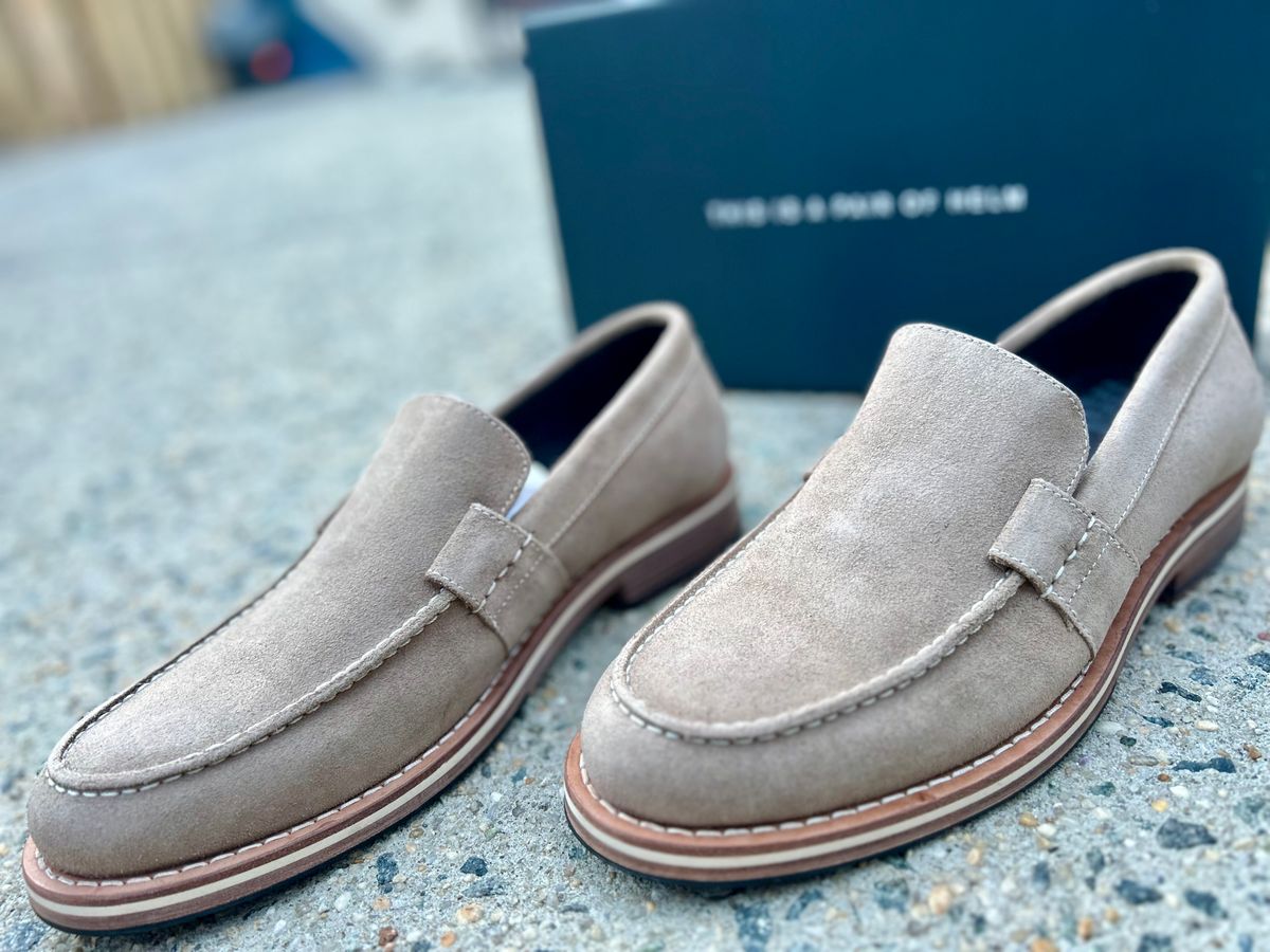 Photo by Vic on May 7, 2026 of the HELM Boots The Wilson in Helm Boots / Tan Suede.