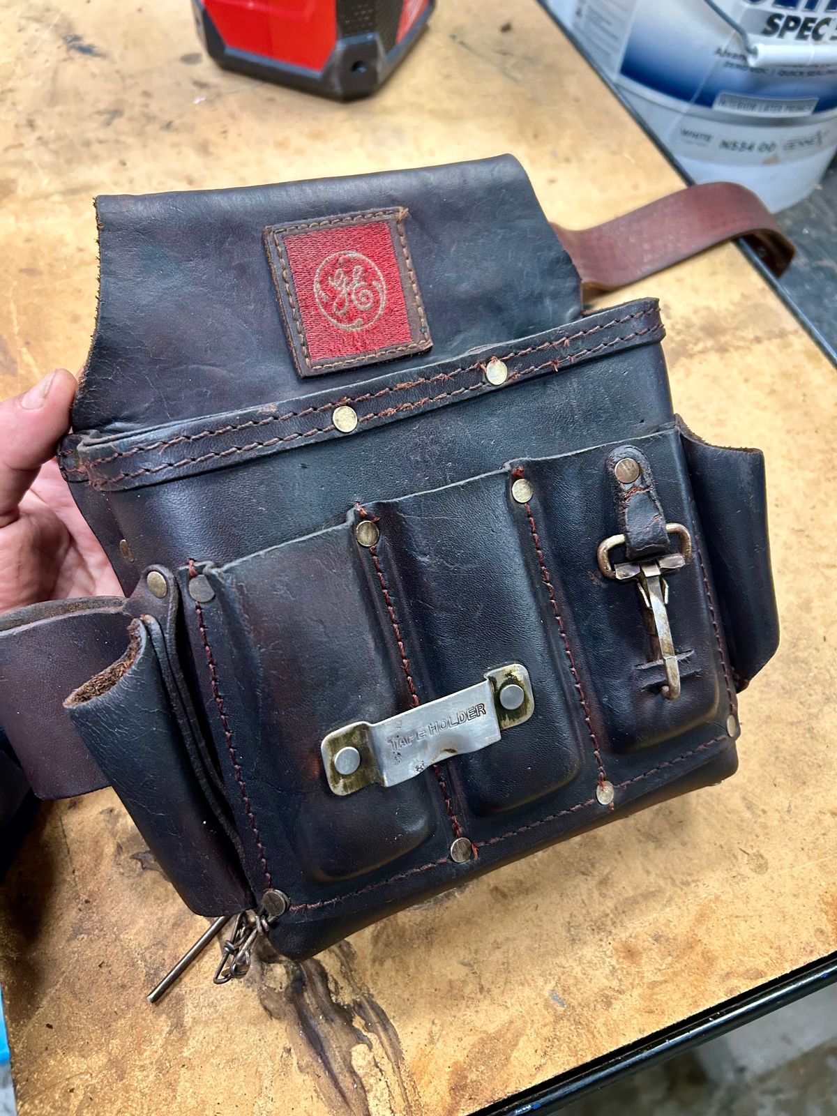 Photo by Vic on November 7, 2025 of the Unknown Maker Tool Belt in Unknown Leather.