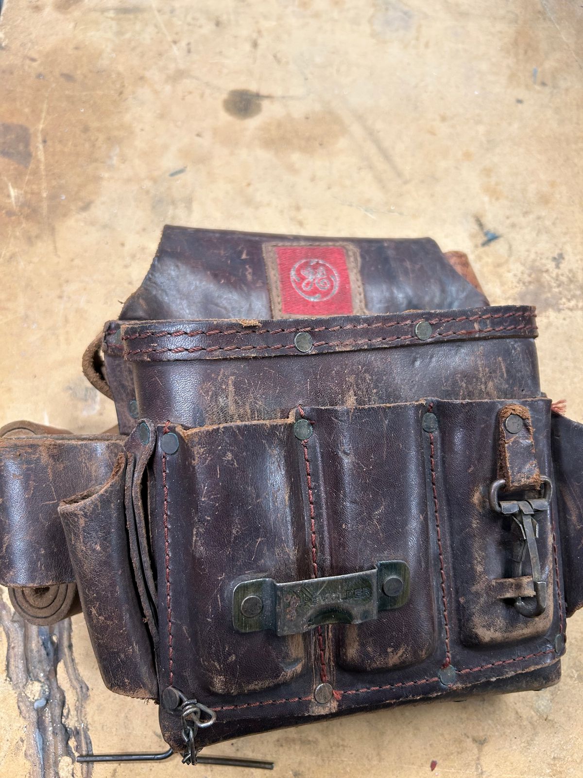 Photo by Vic on November 7, 2025 of the Unknown Maker Tool Belt in Unknown Leather.