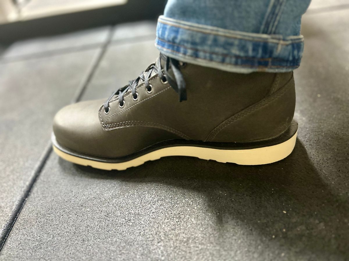 Photo by Vic on April 21, 2026 of the Danner Douglas Charcoal GTX in Black Full Grain.