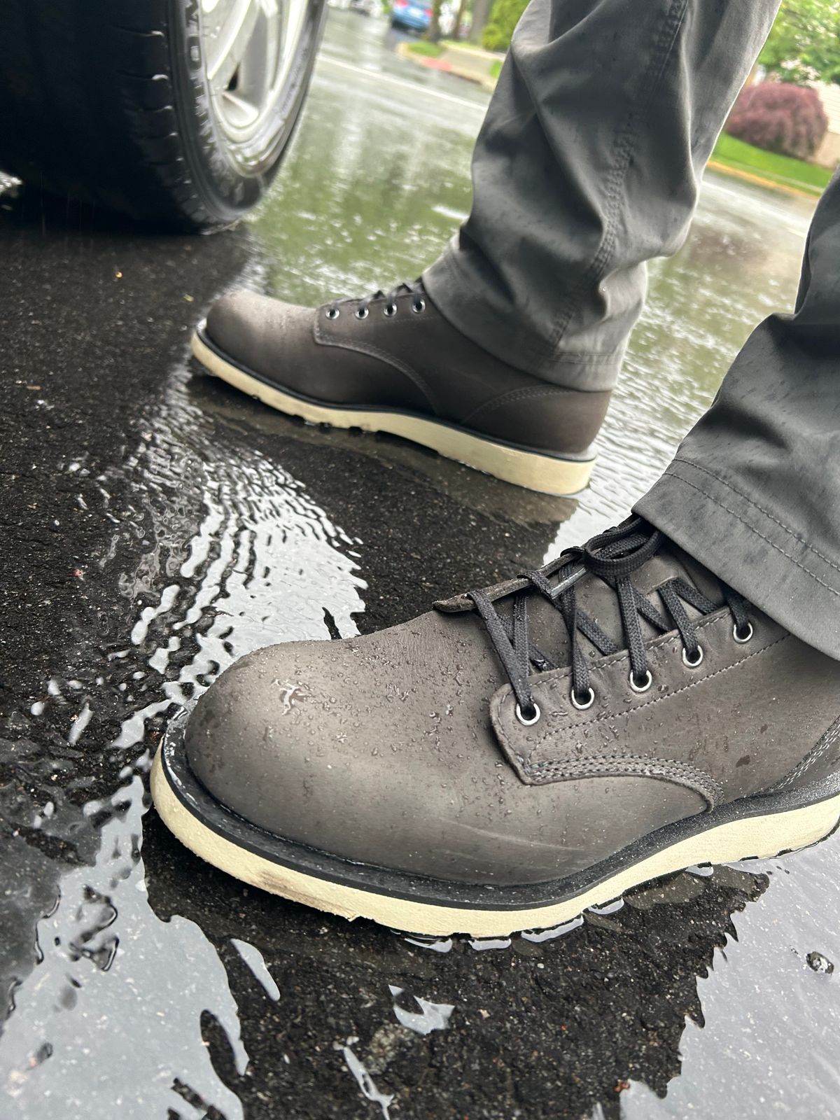 Photo by Vic on May 24, 2026 of the Danner Douglas Charcoal GTX in Black Full Grain.