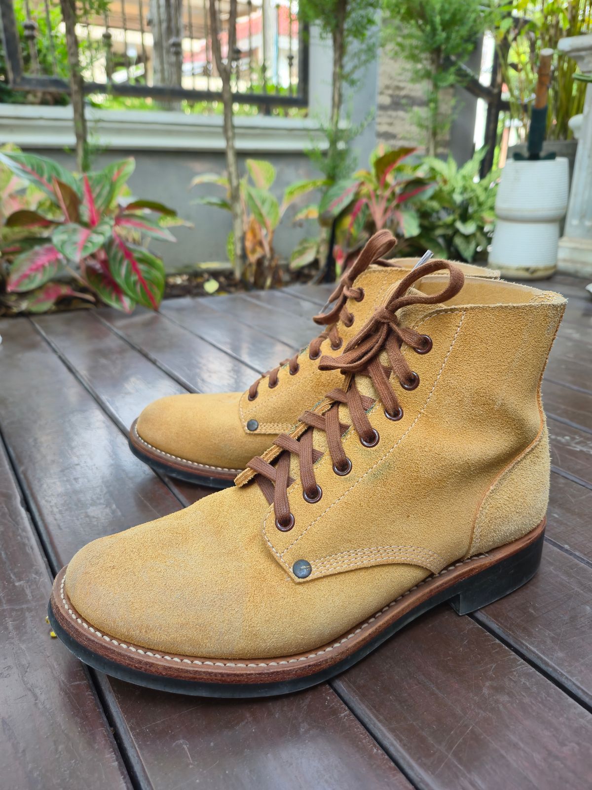 Photo by ice_rockster on December 5, 2025 of the Buzz Rickson M-43 in Buzz Rickson M-43 Wax-treated Roughout Cowhide.