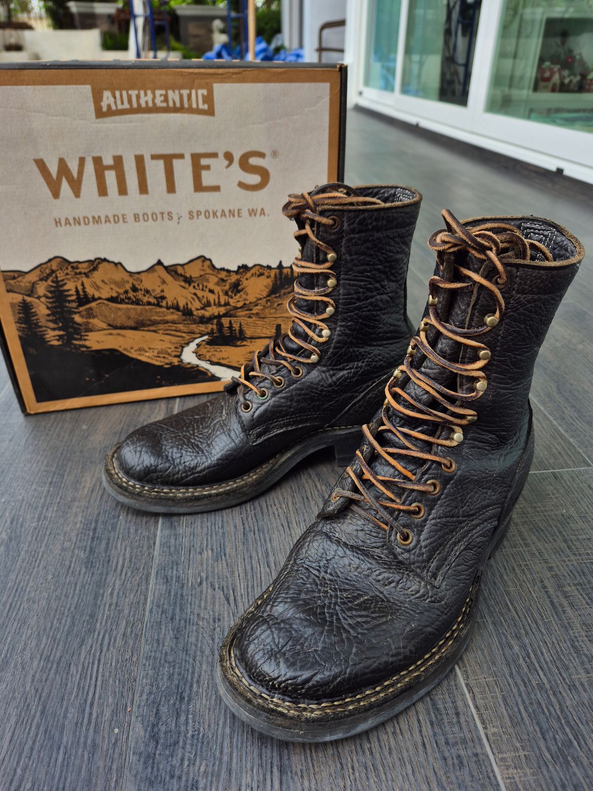 Photo by ice_rockster on April 26, 2026 of the White's Farmer/Rancher in Black Oil Bullhide.