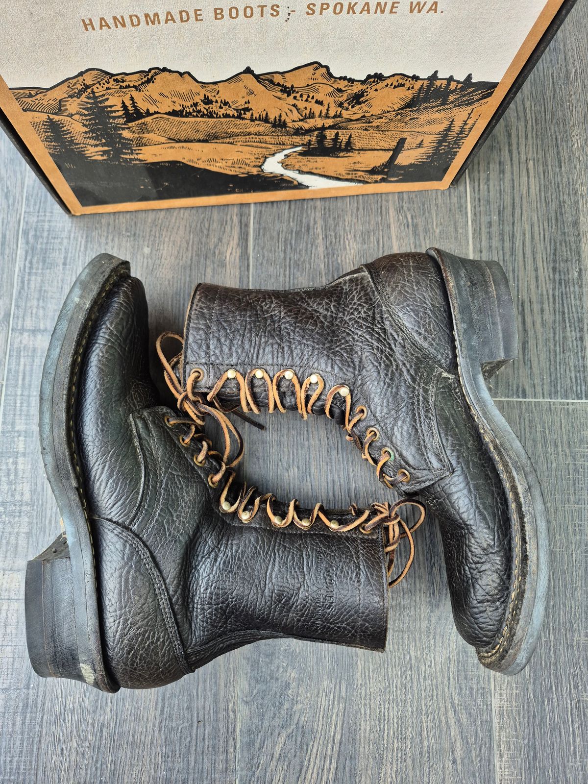 Photo by ice_rockster on April 26, 2026 of the White's Farmer/Rancher in Black Oil Bullhide.