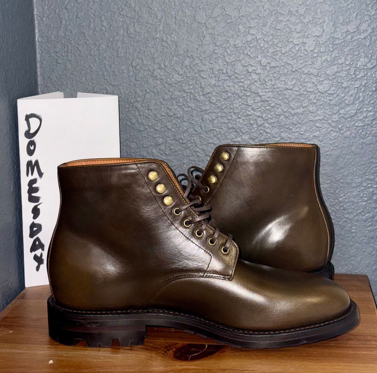Photo by sierraStyled on October 10, 2024 of the Grant Stone Edward Boot in Horween Dark Olive Chromexcel.