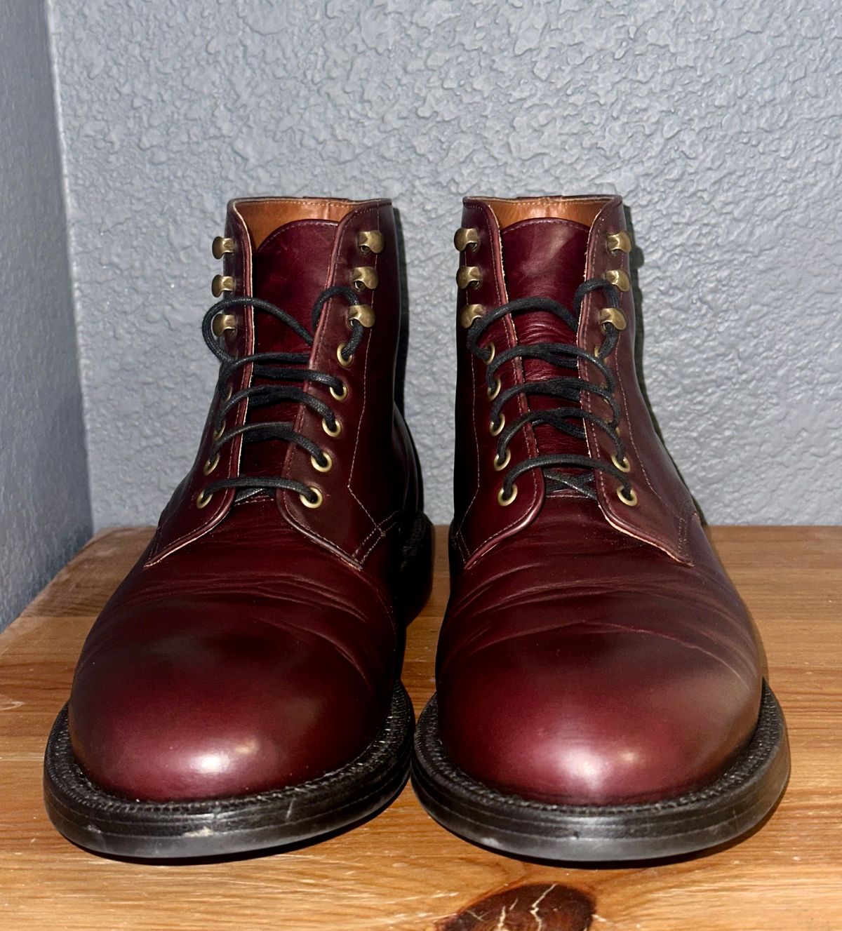 Photo by sierraStyled on September 18, 2024 of the Grant Stone Edward Boot in Horween Color 8 Chromexcel.