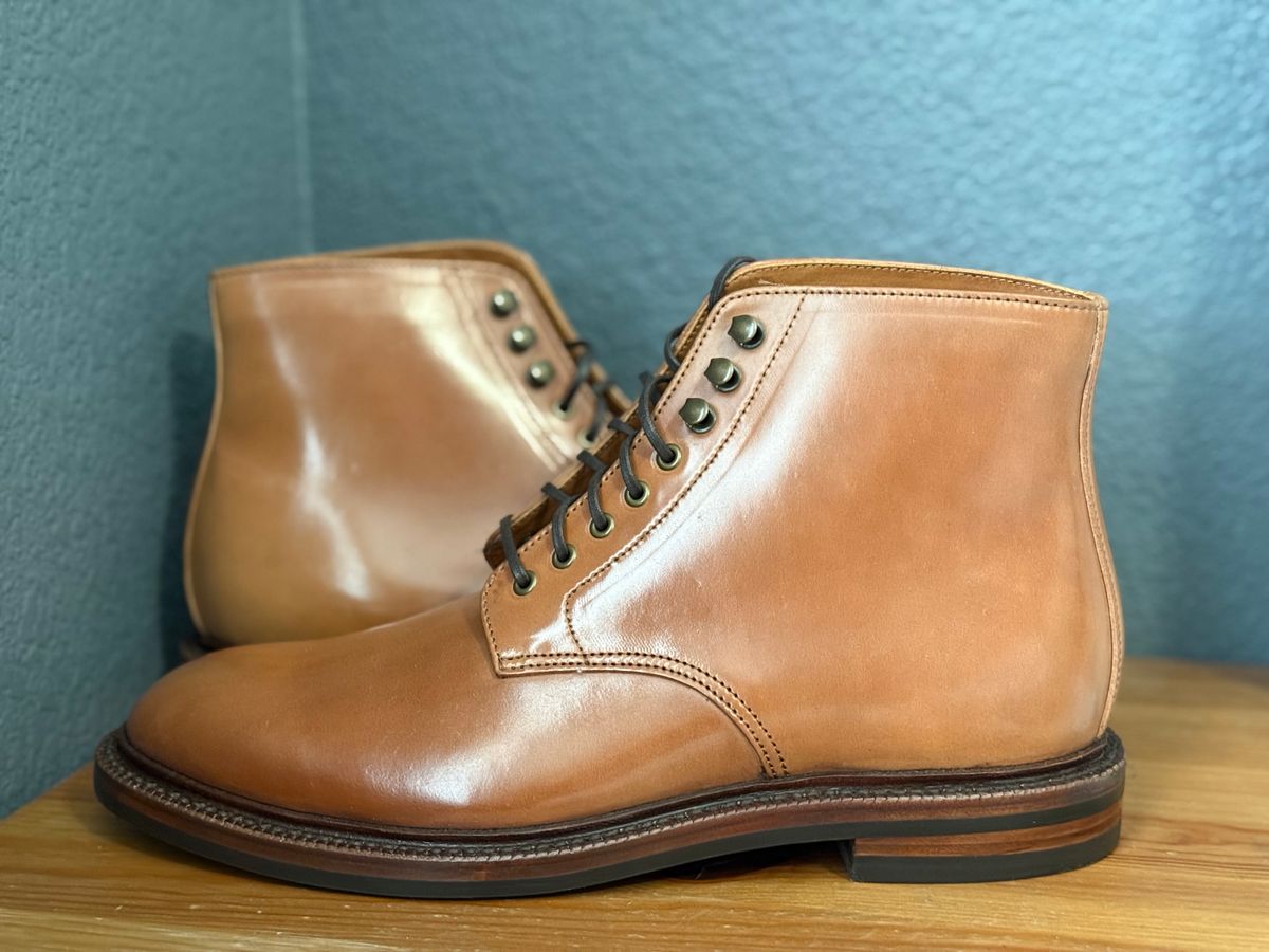 Photo by sierraStyled on December 16, 2024 of the Grant Stone Edward Boot in Horween Honey Glazed Shell Cordovan.