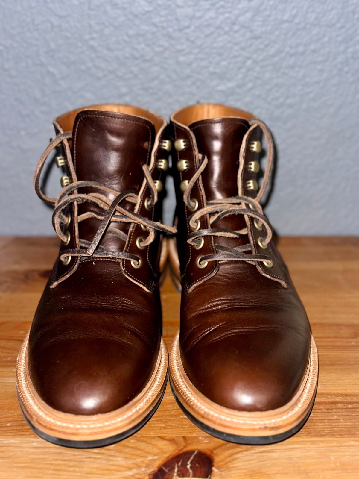 Photo by sierraStyled on July 15, 2024 of the Grant Stone Diesel Boot in Horween Crimson Chromexcel.