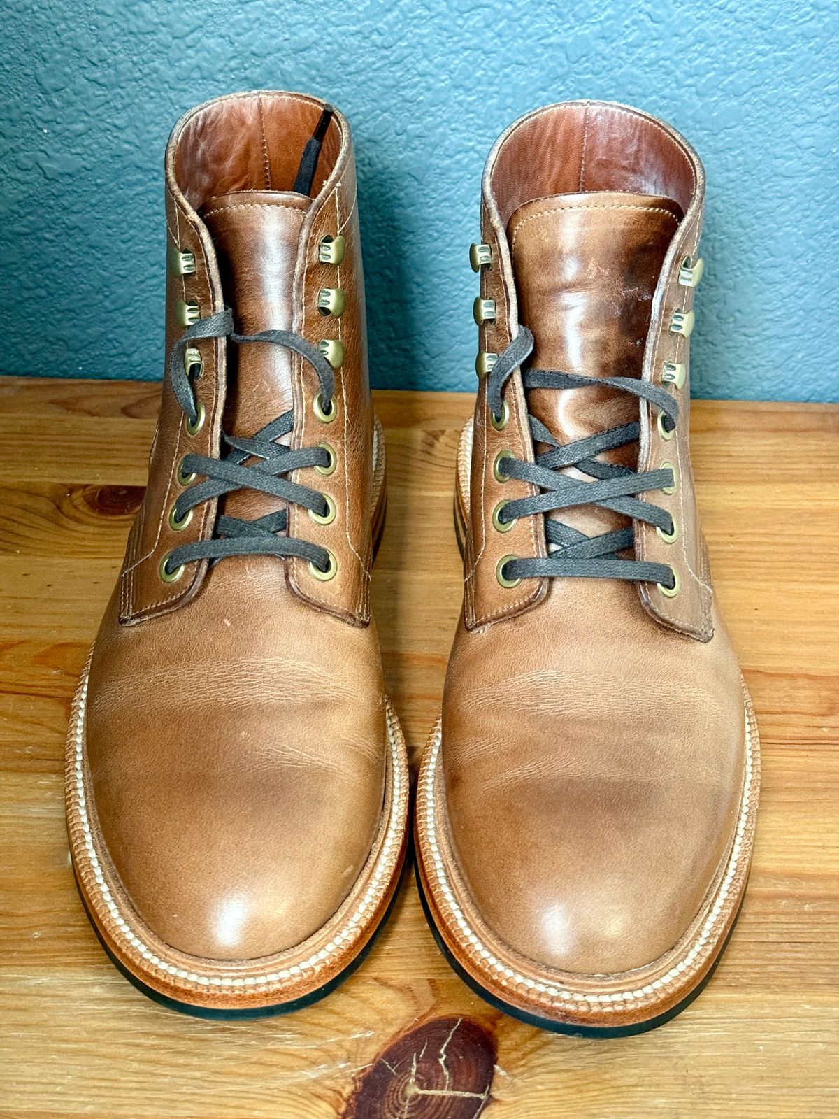 Photo by sierraStyled on October 3, 2024 of the Grant Stone Diesel Boot in Horween Dune Chromexcel.