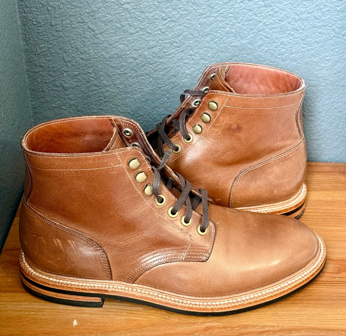 Photo by sierraStyled on October 3, 2024 of the Grant Stone Diesel Boot in Horween Dune Chromexcel.