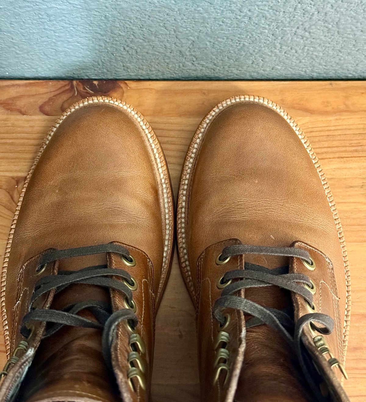 Photo by sierraStyled on October 3, 2024 of the Grant Stone Diesel Boot in Horween Dune Chromexcel.