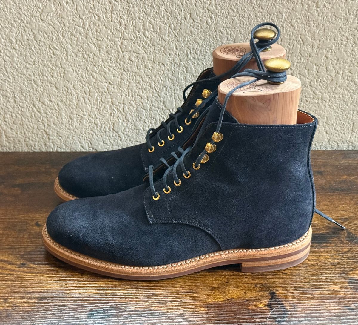 Photo by sierraStyled on November 14, 2025 of the Grant Stone Edward Boot in C.F. Stead Midnight Repello Calf Suede.