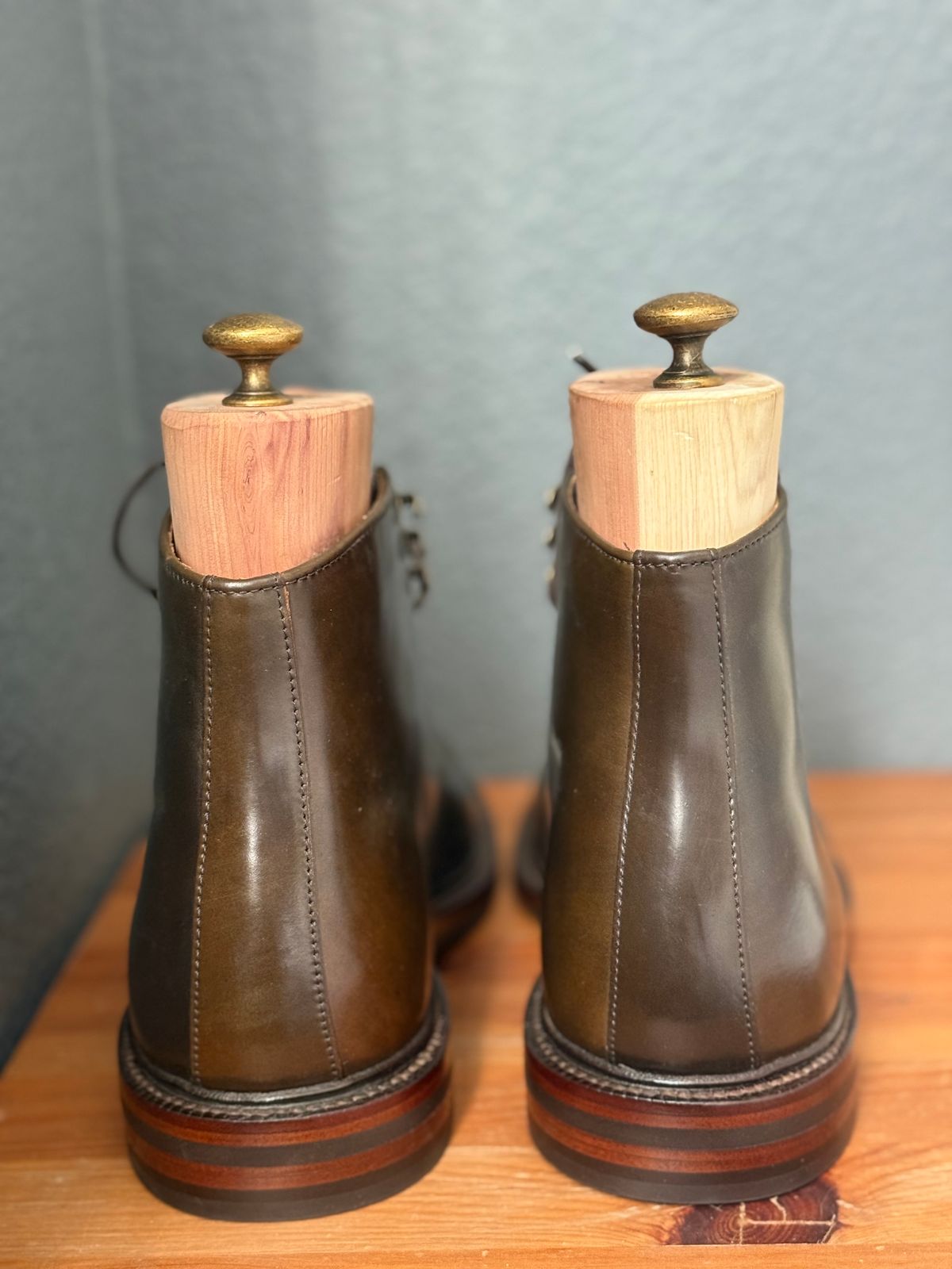 Photo by sierraStyled on May 7, 2025 of the Grant Stone Edward Boot in Horween Maduro Shell Cordovan.