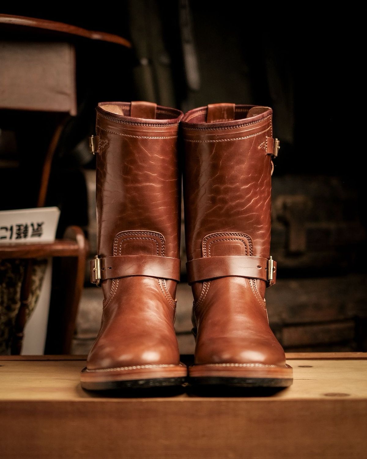 Photo by bangbenana on September 30, 2025 of the Briselblack The keeper ‘Type 3’ Engineer Boots in Maryam Toscanello TPR Horsebutt.