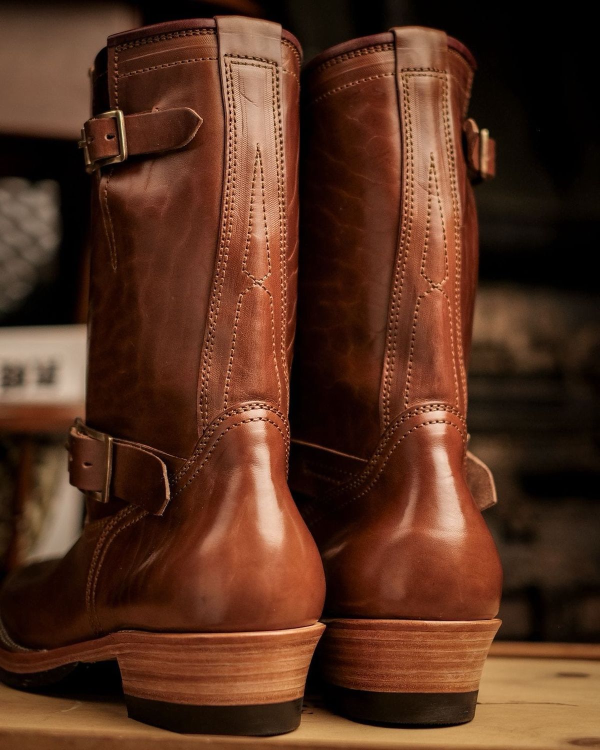 Photo by bangbenana on September 30, 2025 of the Briselblack The keeper ‘Type 3’ Engineer Boots in Maryam Toscanello TPR Horsebutt.