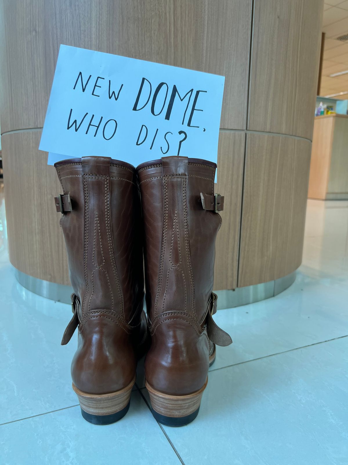 Photo by bangbenana on October 1, 2025 of the Briselblack The keeper ‘Type 3’ Engineer Boots in Maryam Toscanello TPR Horsebutt.