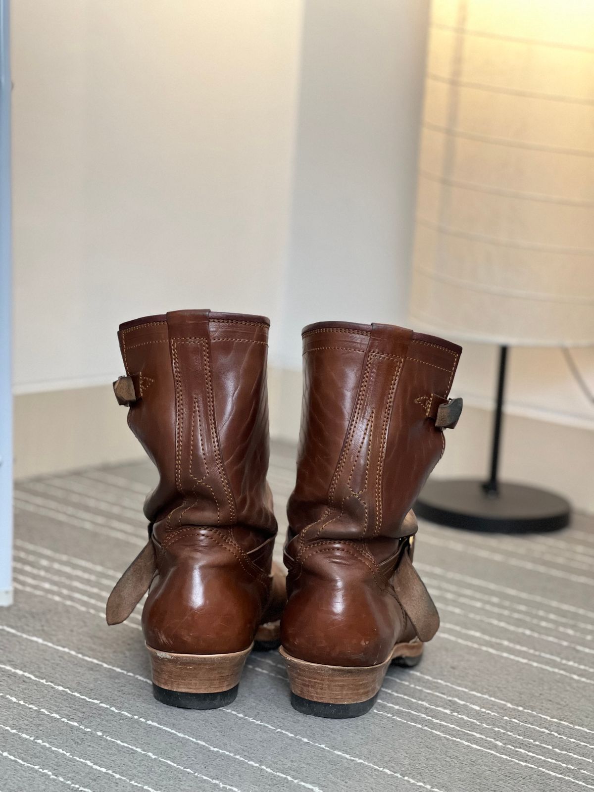 Photo by bangbenana on December 4, 2025 of the Briselblack The keeper ‘Type 3’ Engineer Boots in Maryam Toscanello TPR Horsebutt.