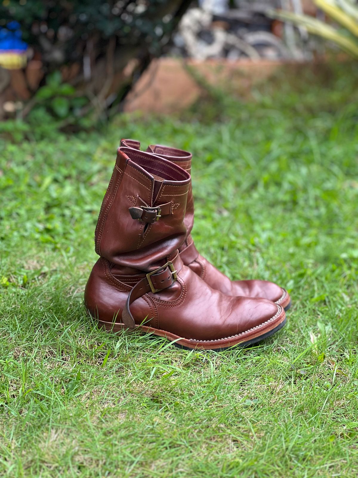 Photo by bangbenana on January 3, 2026 of the Briselblack The keeper ‘Type 3’ Engineer Boots in Maryam Toscanello TPR Horsebutt.