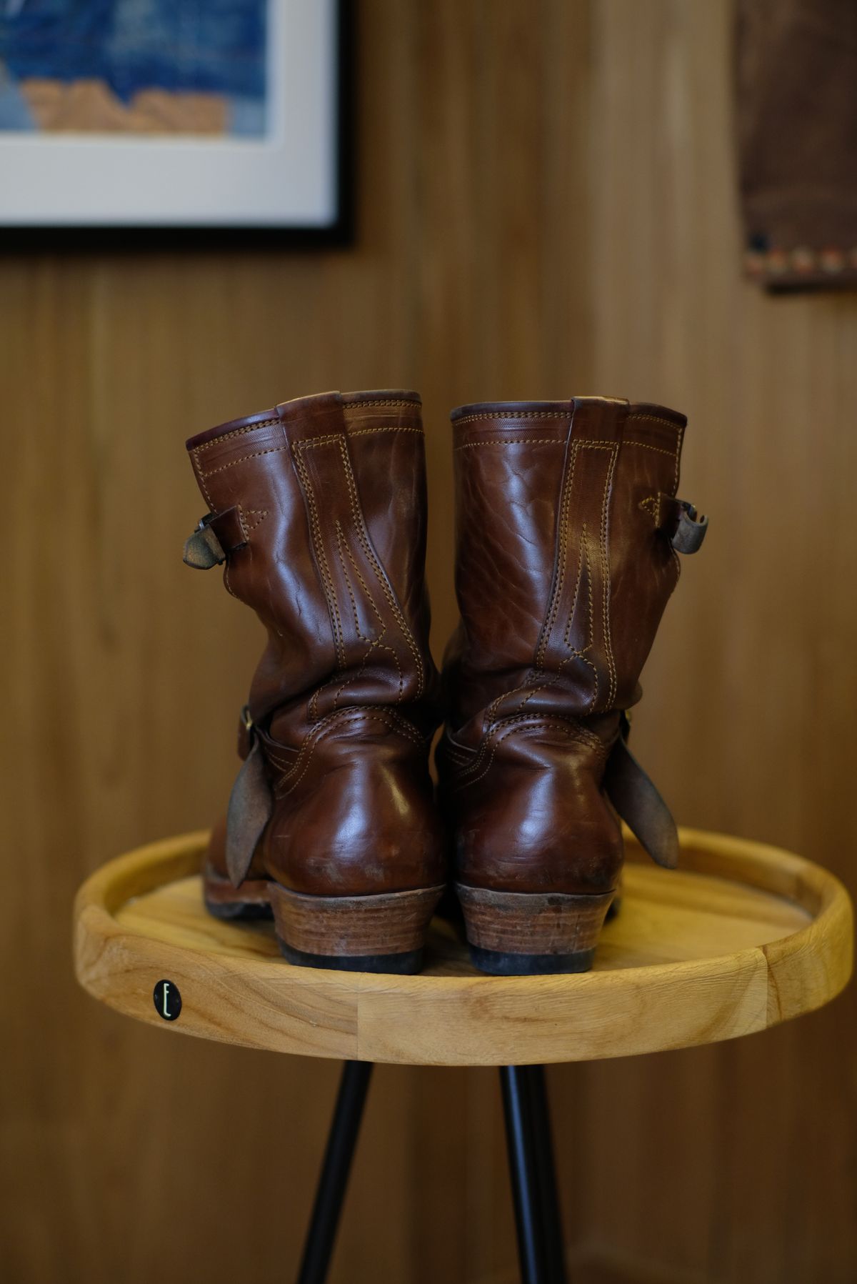 Photo by bangbenana on March 5, 2026 of the Briselblack The keeper ‘Type 3’ Engineer Boots in Maryam Toscanello TPR Horsebutt.