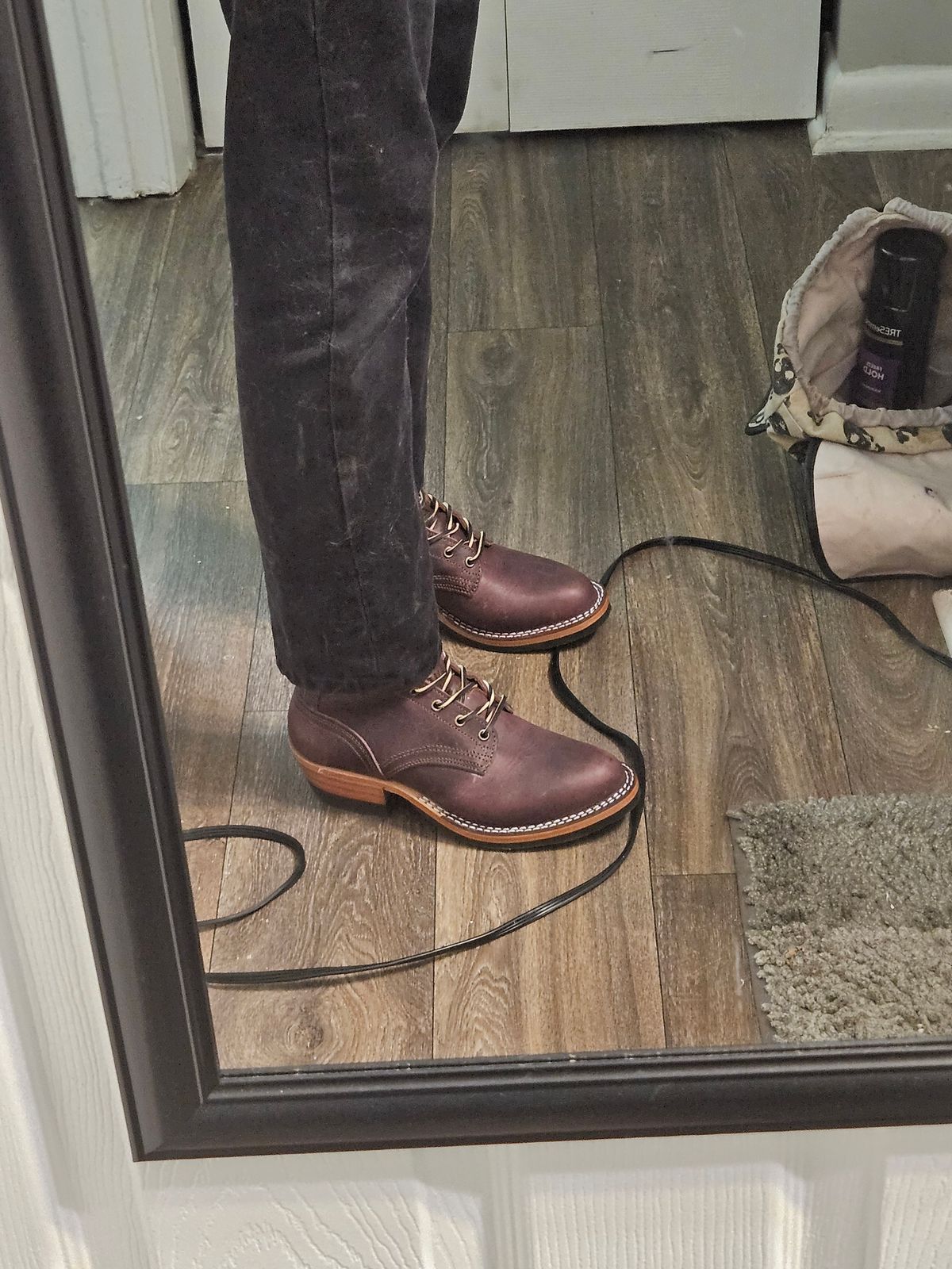 Photo by SerdnaandreS on June 21, 2025 of the Nicks Packer in Horween Color 8 Cypress.
