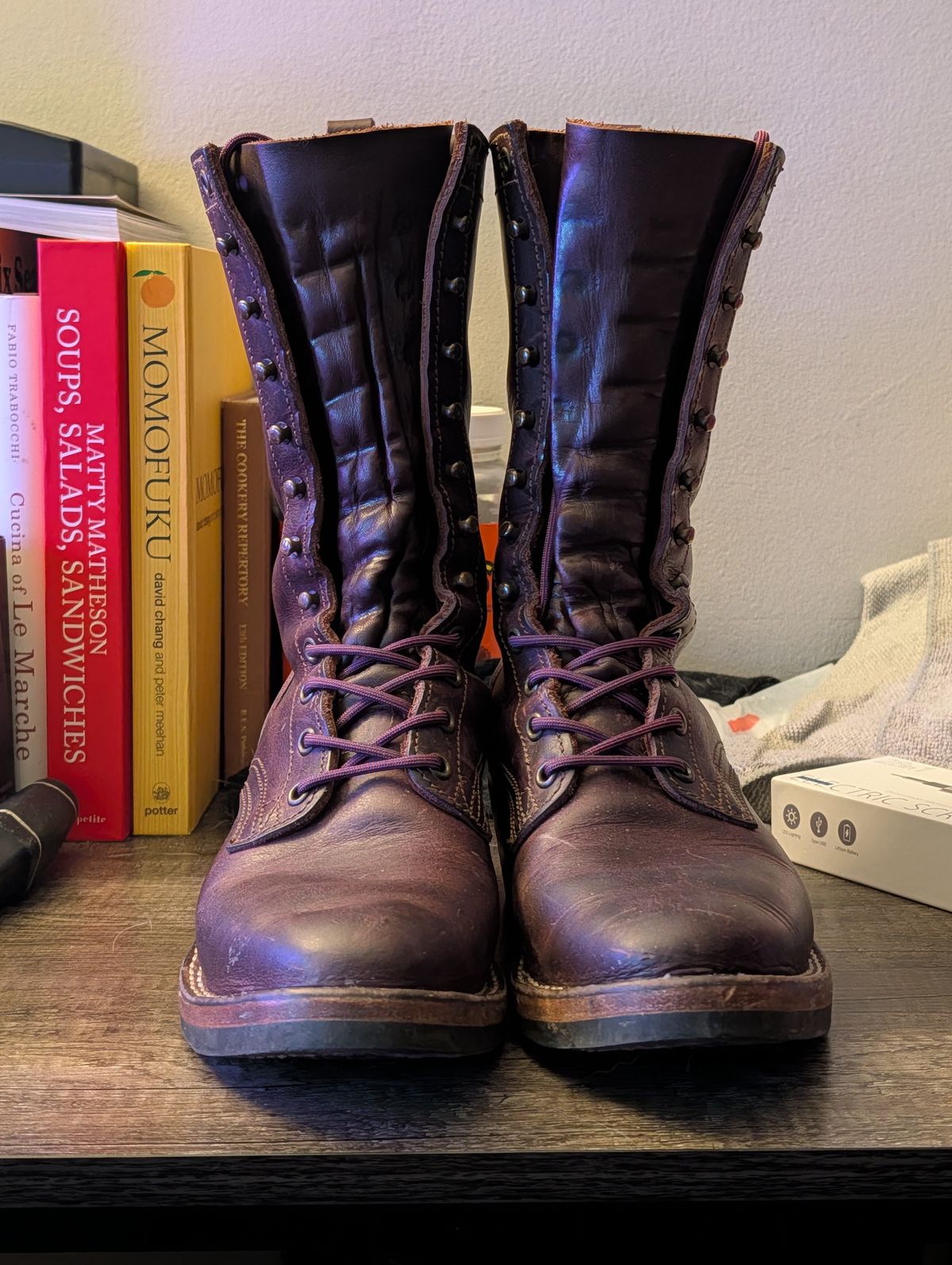 Photo by SerdnaandreS on September 10, 2025 of the Nicks Packer in Horween Color 8 Cypress.