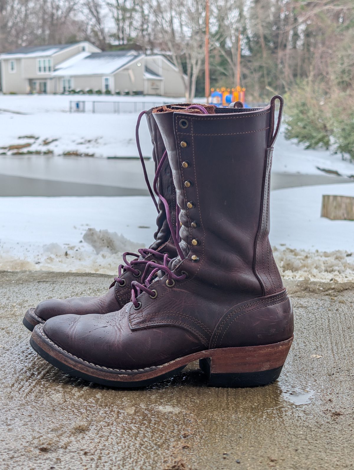 Photo by SerdnaandreS on February 3, 2026 of the Nicks Packer in Horween Color 8 Cypress.