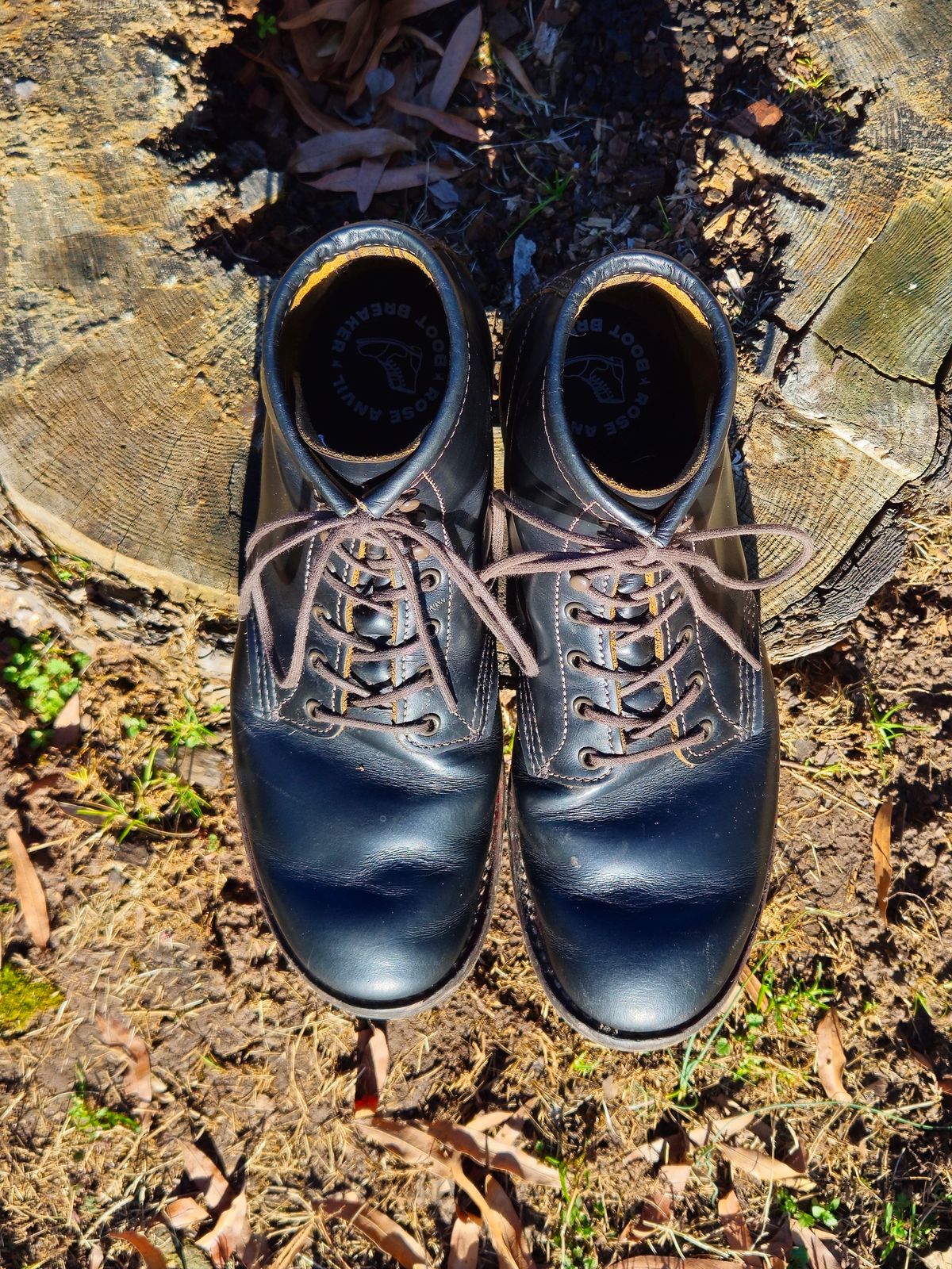 Photo by SerdnaandreS on February 3, 2025 of the Red Wing Beckman Flatbox in S.B. Foot Black Klondike.