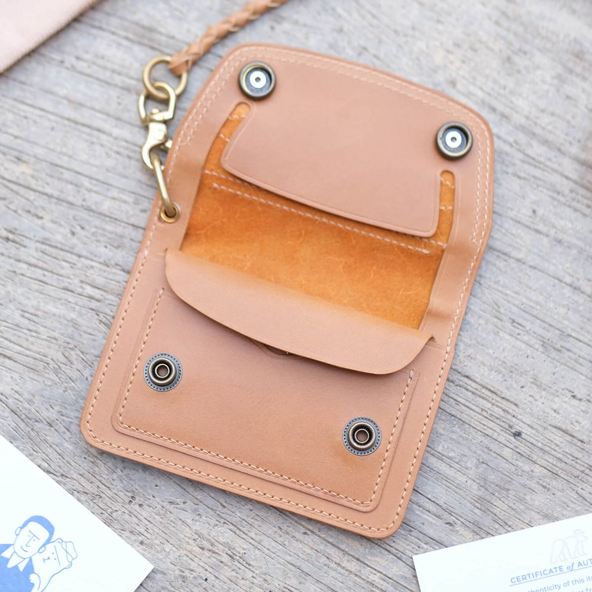 Photo by anakdenim on November 4, 2025 of the 3Mask Craftsmanship Trucker Wallet in Shinki Cognac Shell Cordovan.