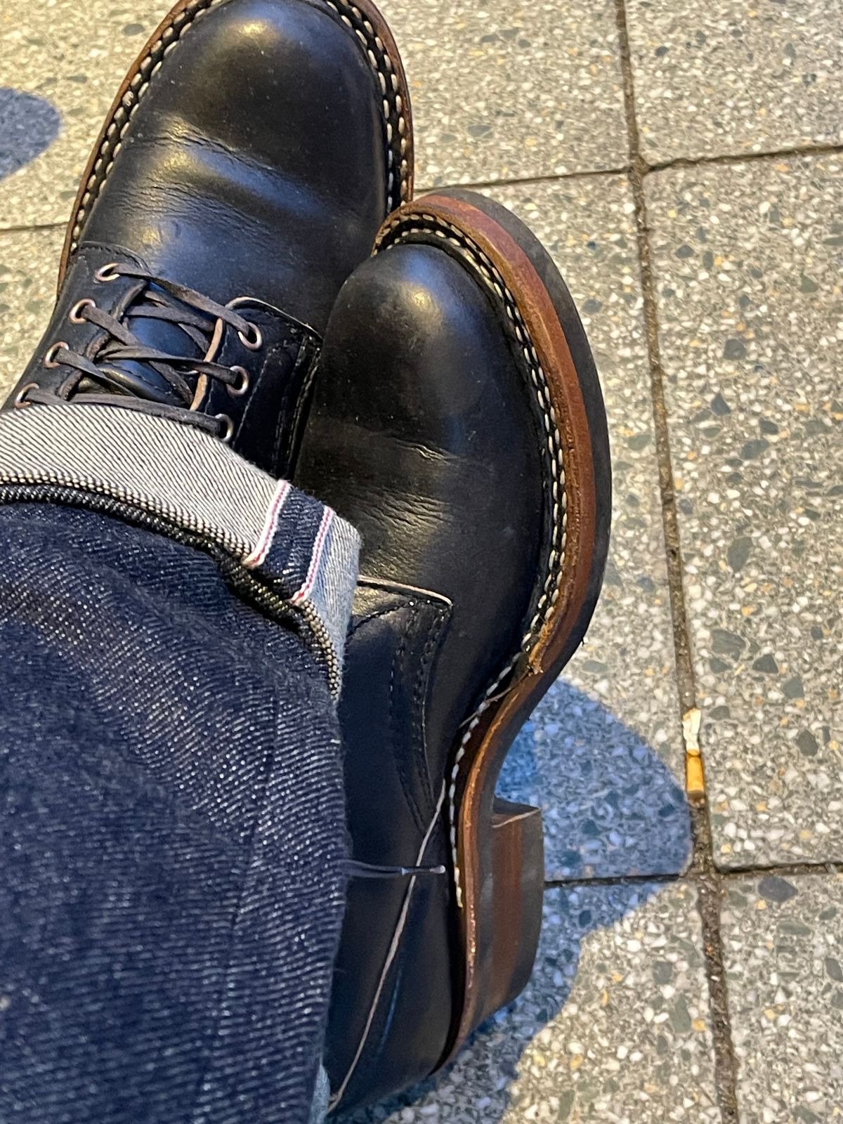 Photo by Misanthropholix on January 2, 2026 of the White's C350 Cruiser in Horween Black Chromexcel.