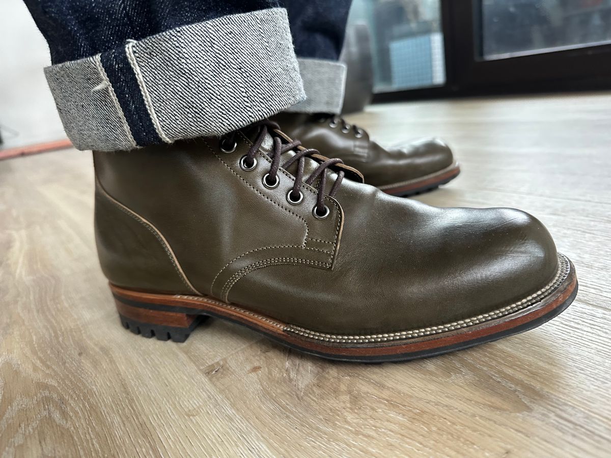 Photo by Stappert on December 23, 2025 of the Viberg Service Boot in Horween Olive Chromepak.