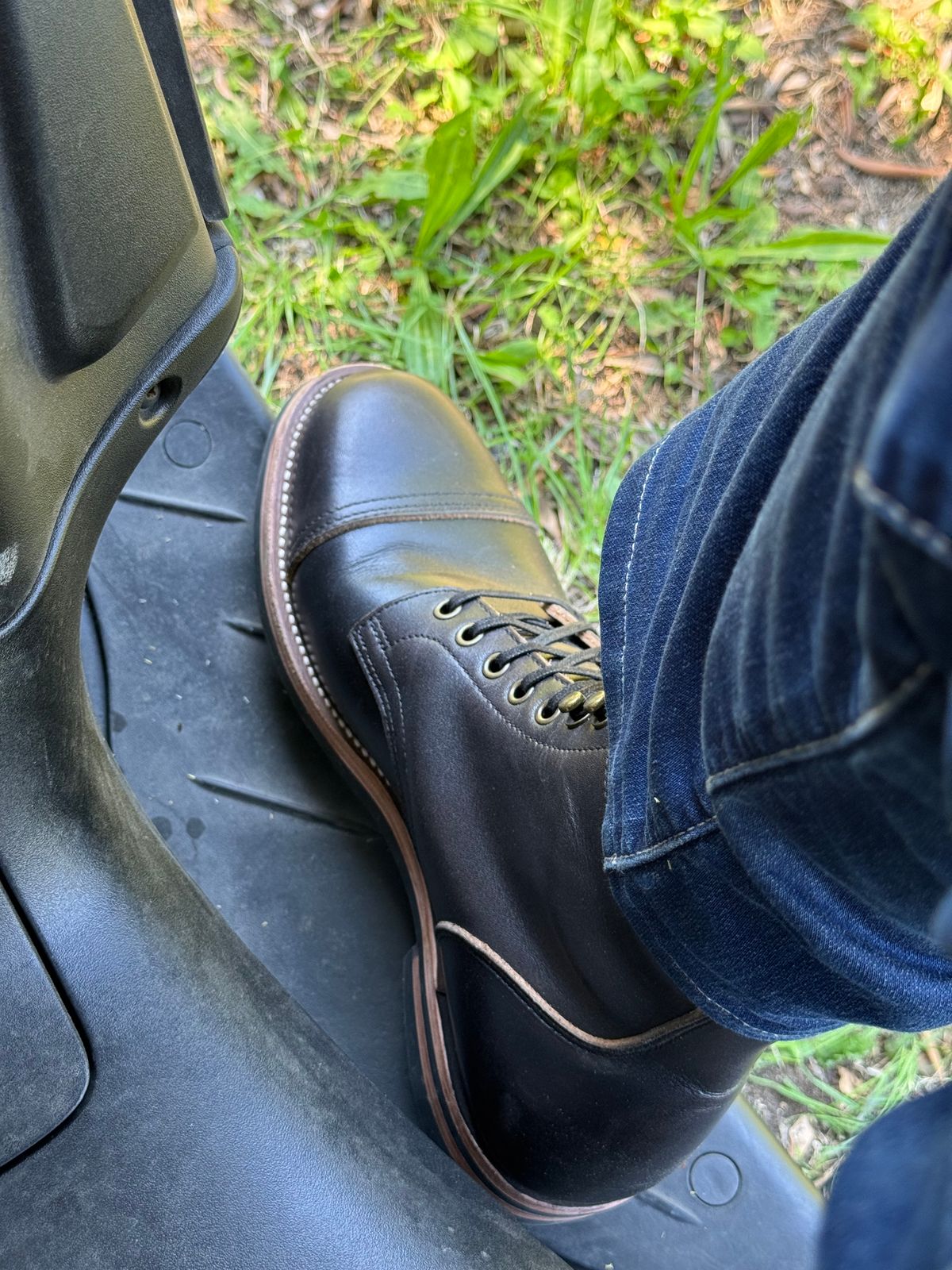 Photo by venturz on May 22, 2026 of the Luos Jiet Captoe Service Boot in Black Teacore Full Grain Cowhide.