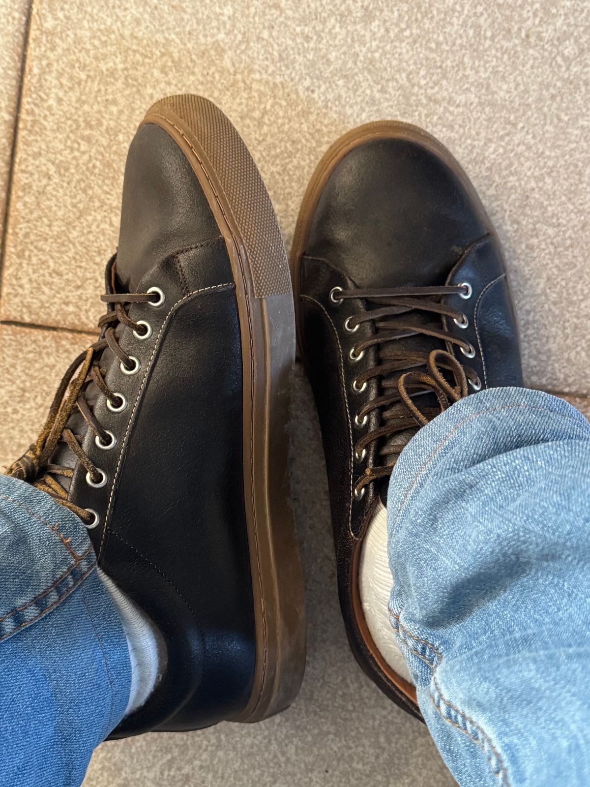 Photo by venturz on March 12, 2026 of the Thursday Premier Low Top in Horween Waxed Cacao.