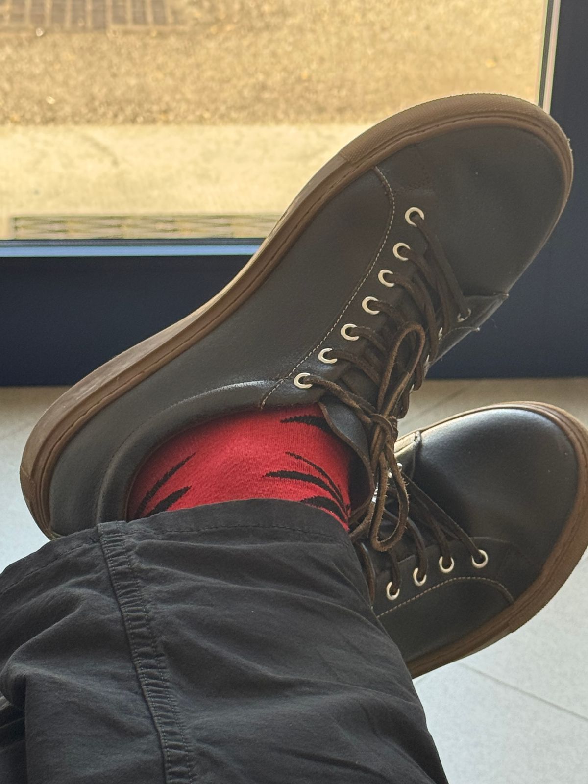 Photo by venturz on May 23, 2026 of the Thursday Premier Low Top in Horween Waxed Cacao.