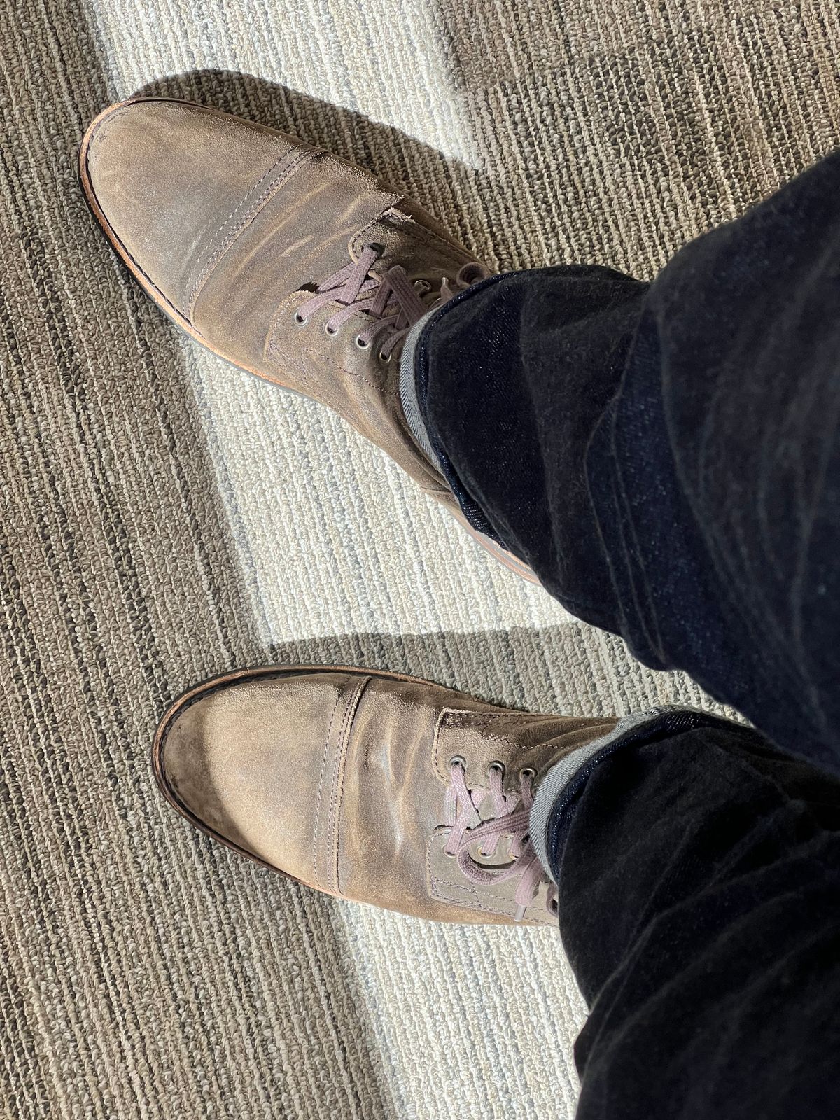 Photo by the_avid_gentleman on June 24, 2025 of the Thursday Captain in Dark Olive WeatherSafe Suede.
