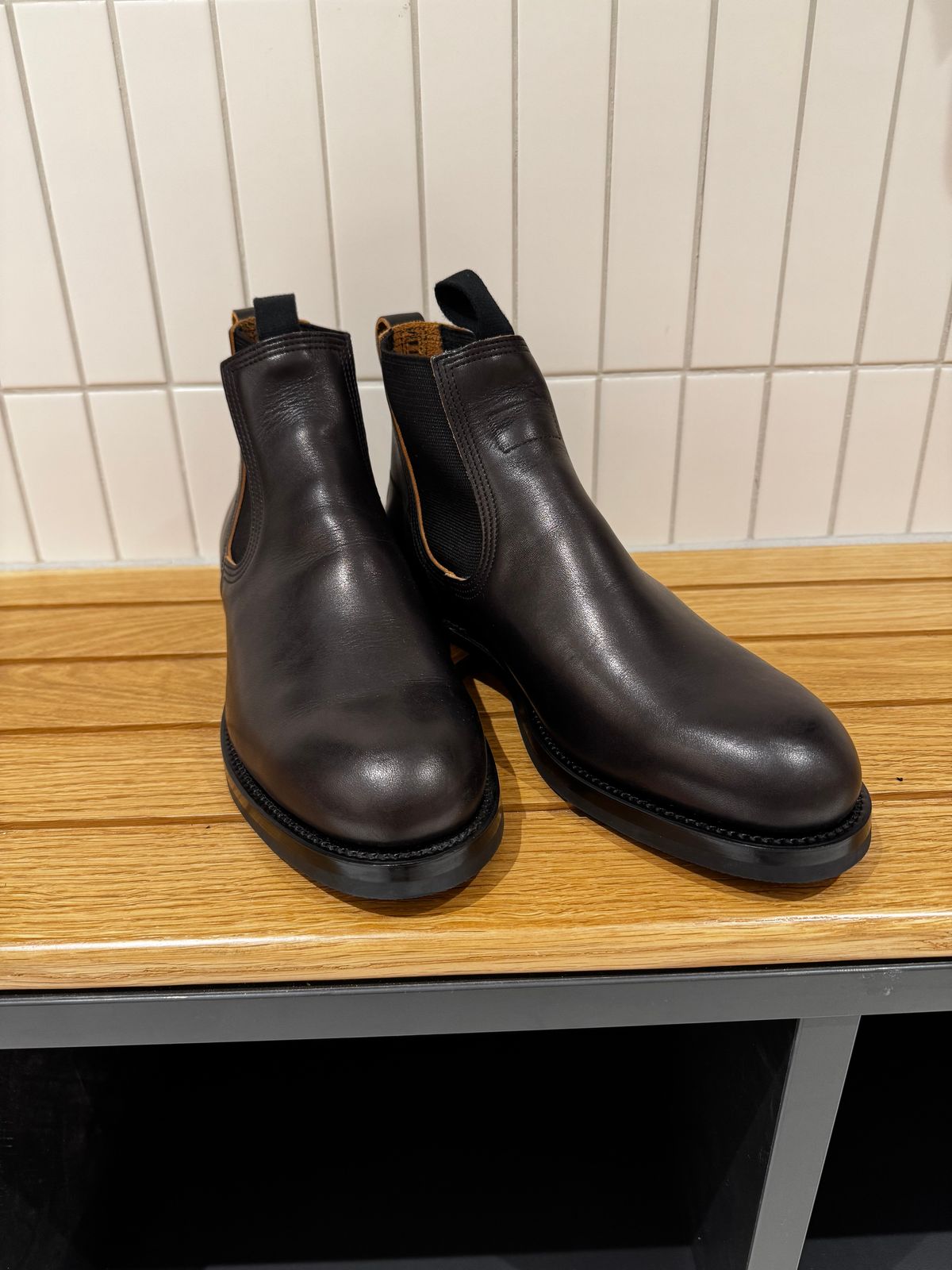 Photo by Alec_Leamas on September 1, 2025 of the Timeworn Clothing Lot 3718 Side Gore Boots in Teacore Horsehide.