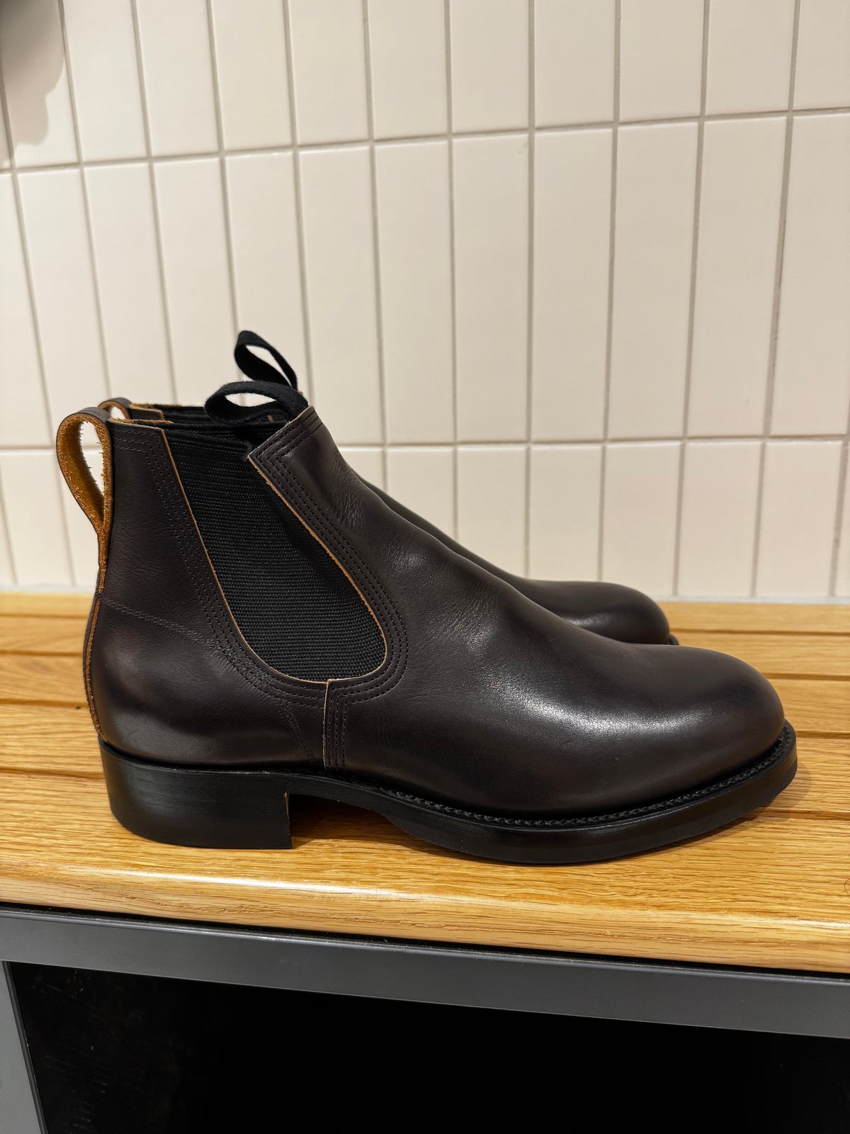 Photo by Alec_Leamas on September 1, 2025 of the Timeworn Clothing Lot 3718 Side Gore Boots in Teacore Horsehide.