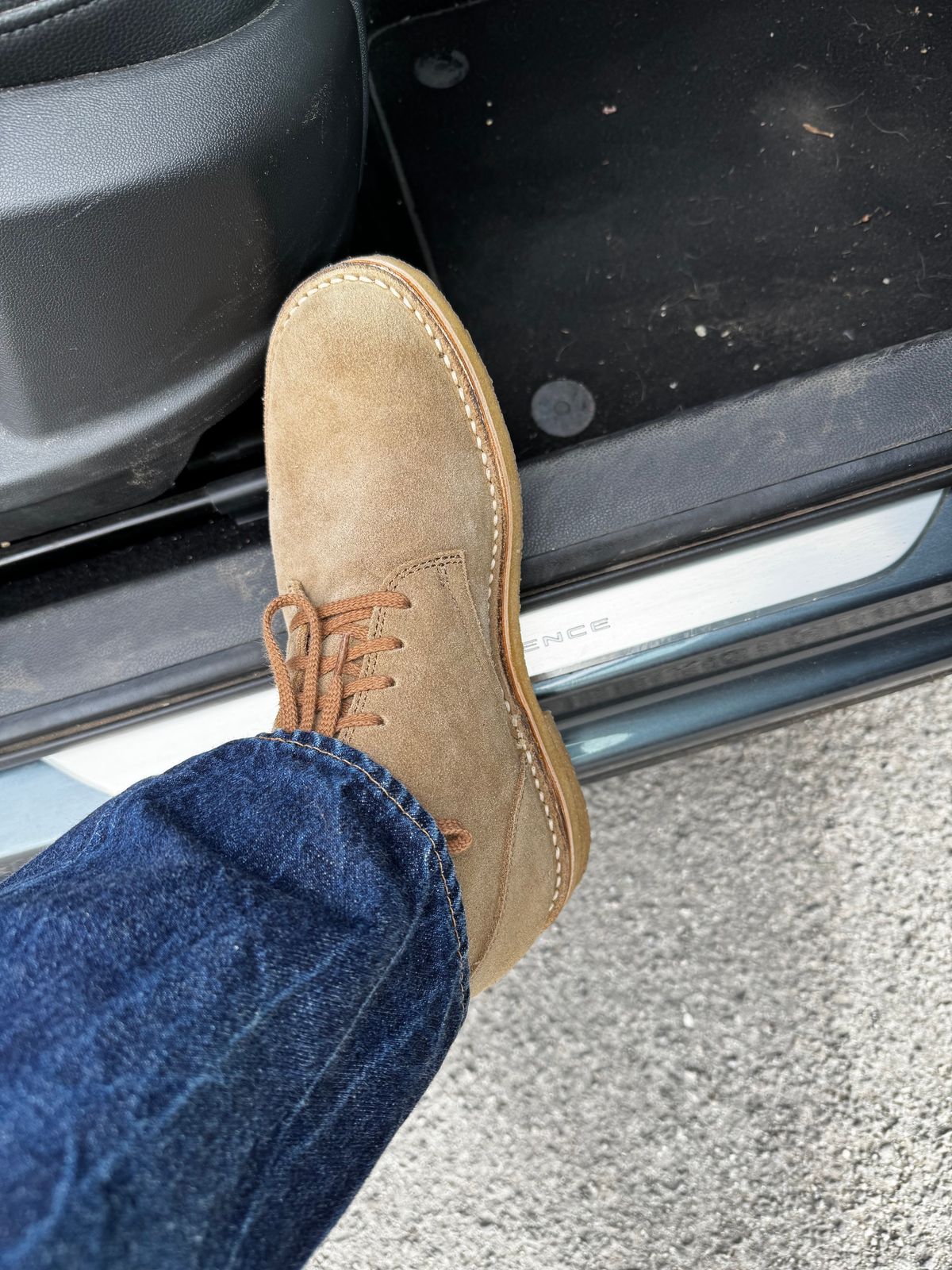 Photo by Alec_Leamas on May 3, 2025 of the John Lofgren Sahara in Japanese Suede.