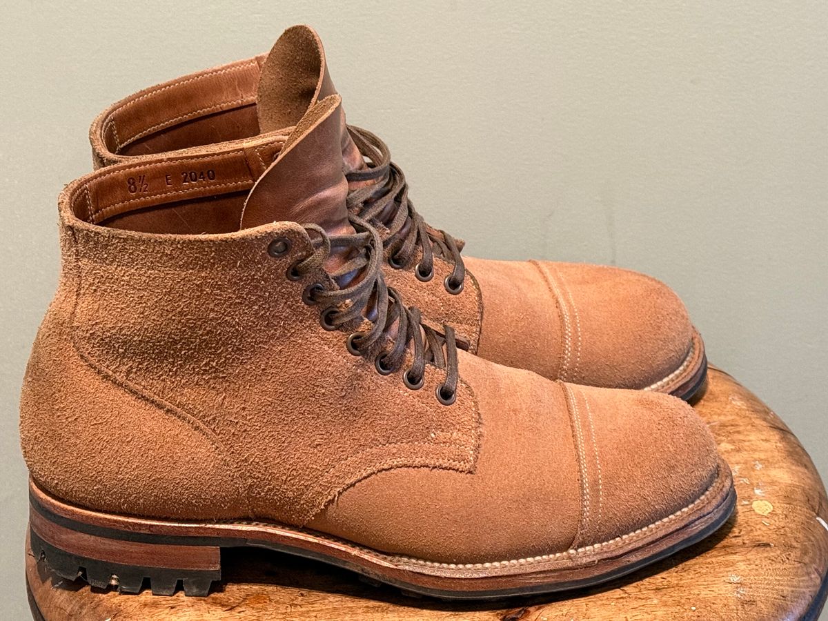 Photo by Denman_John on November 1, 2024 of the Viberg Service Boot PCT in Horween Marine Field Roughout.