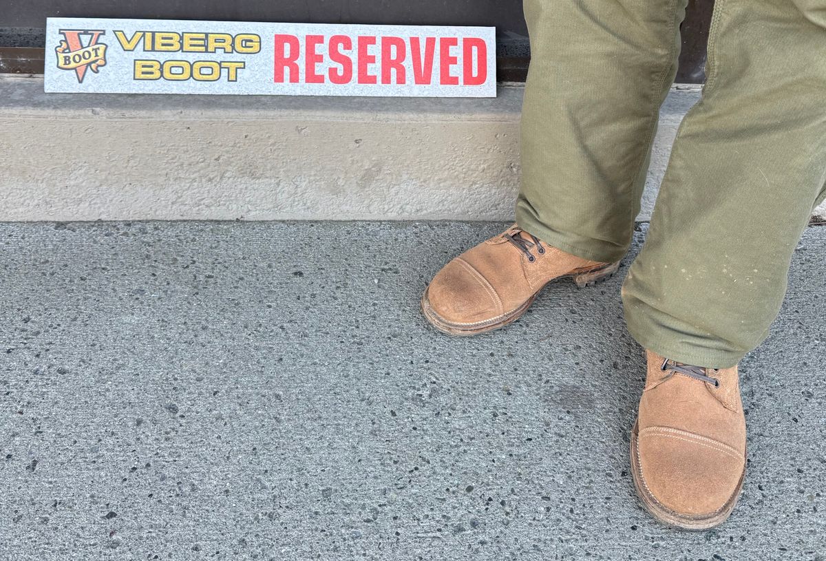 Photo by Denman_John on November 23, 2024 of the Viberg Service Boot PCT in Horween Marine Field Roughout.