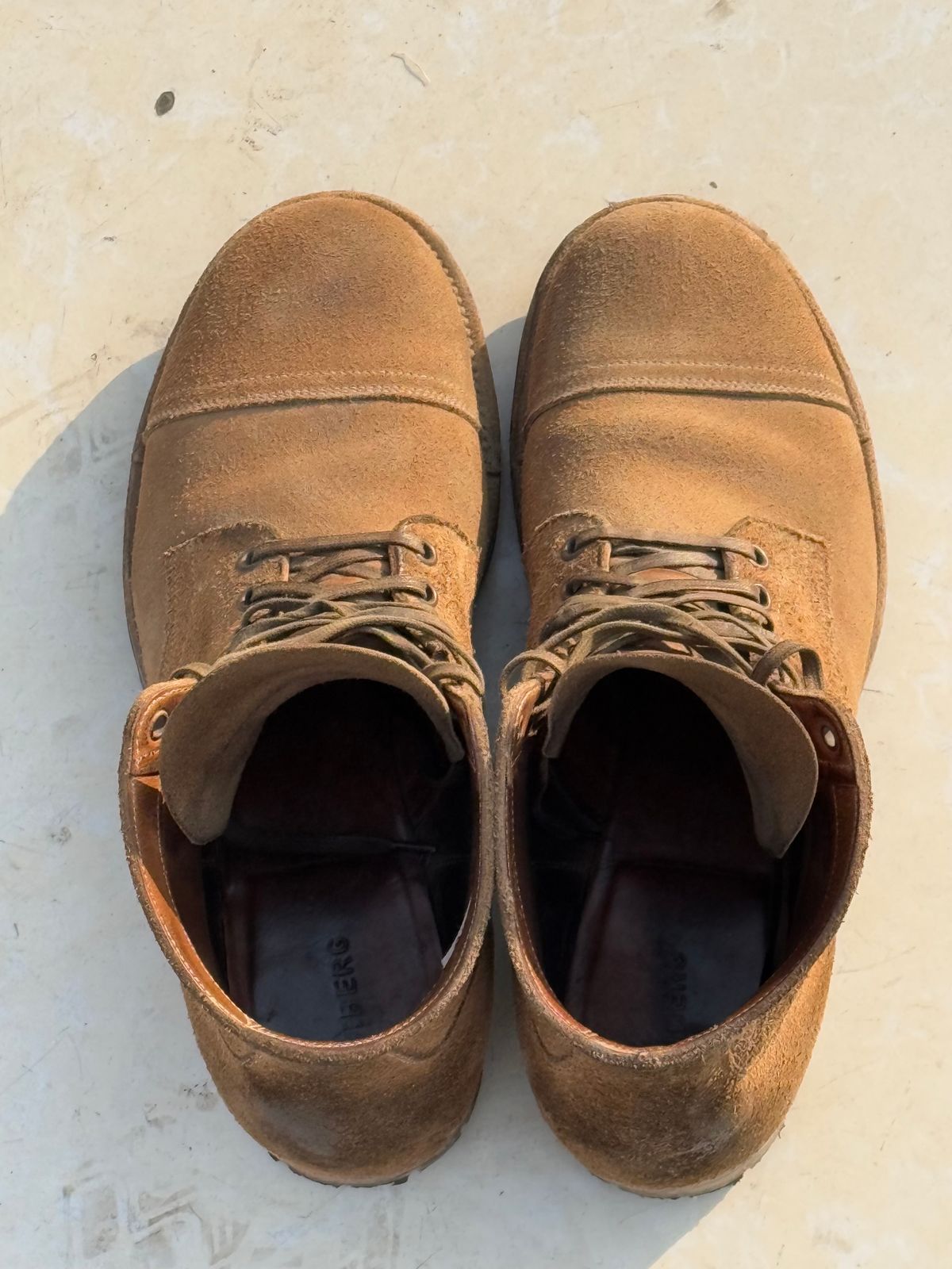 Photo by Denman_John on January 3, 2025 of the Viberg Service Boot PCT in Horween Marine Field Roughout.