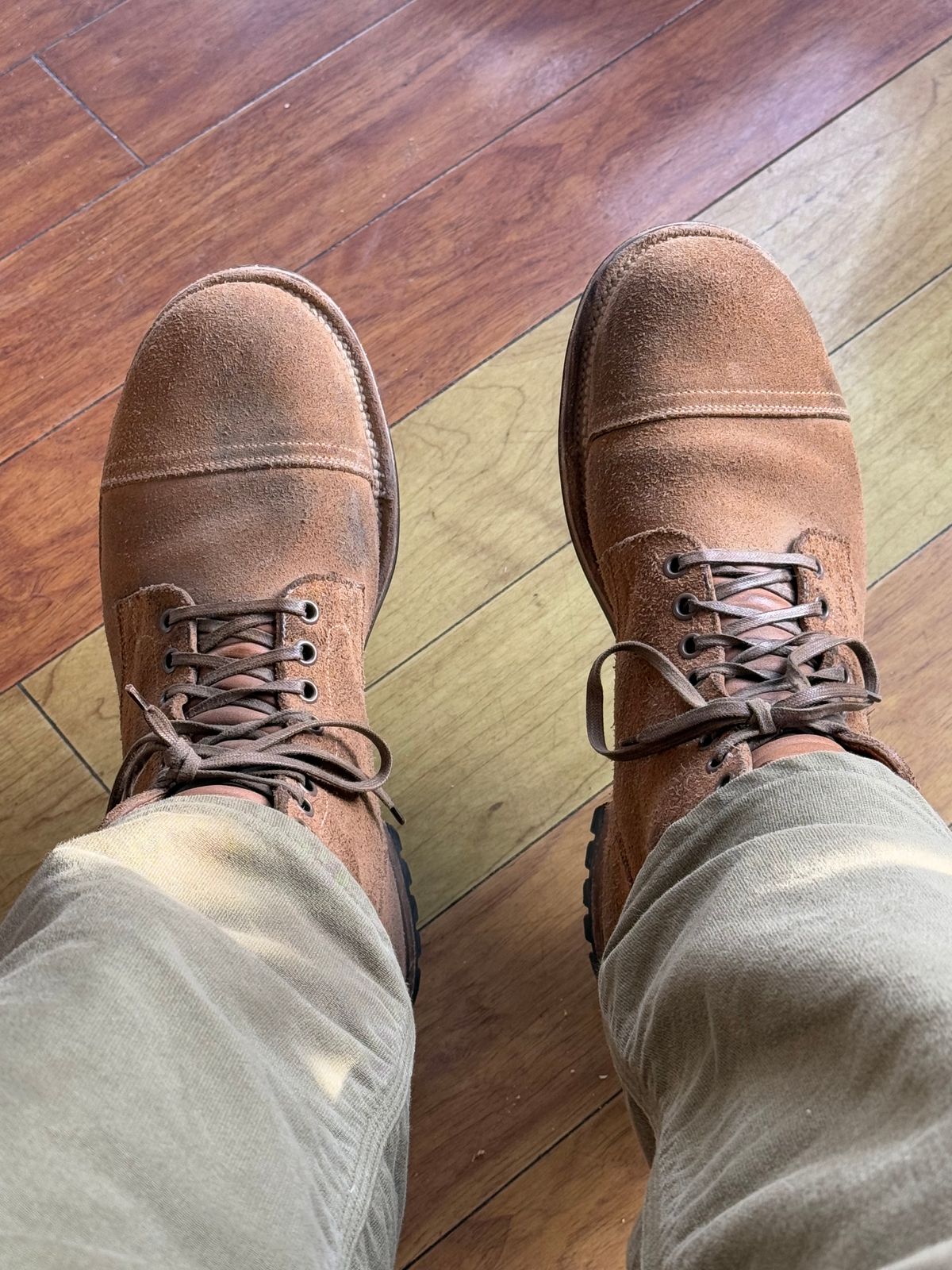 Photo by Denman_John on January 20, 2025 of the Viberg Service Boot PCT in Horween Marine Field Roughout.
