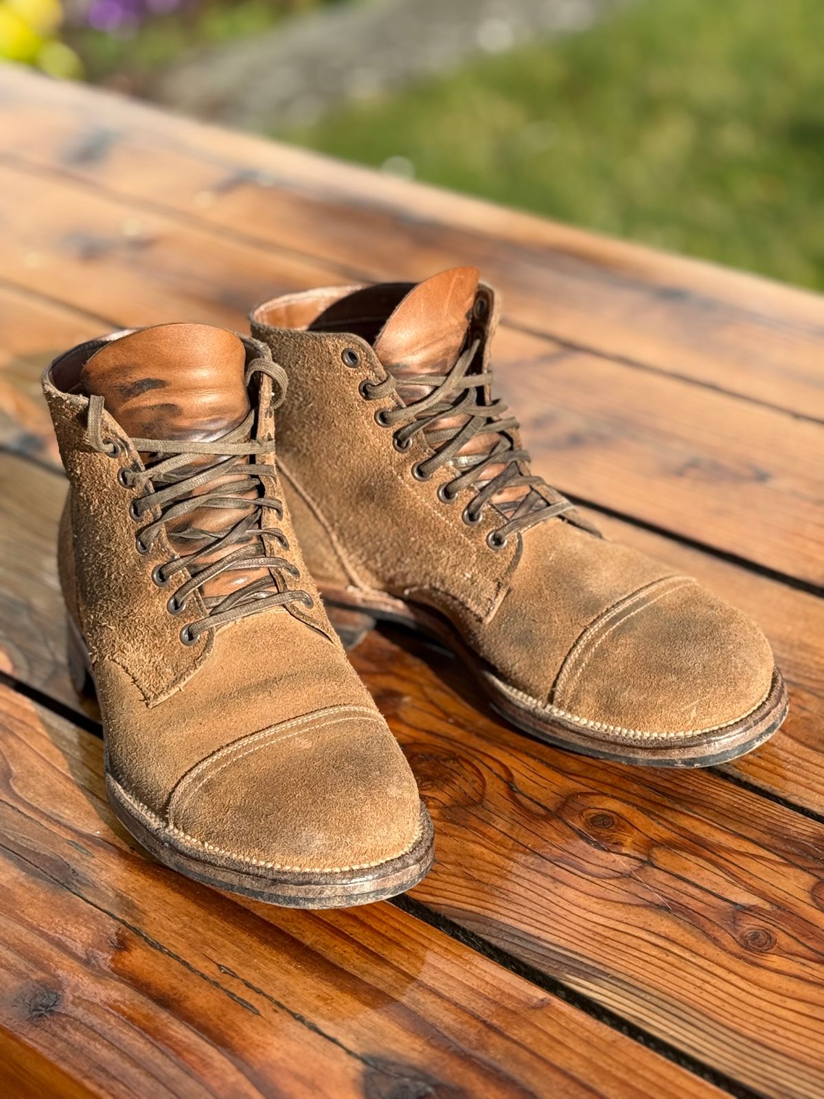 Photo by Denman_John on February 25, 2025 of the Viberg Service Boot PCT in Horween Marine Field Roughout.