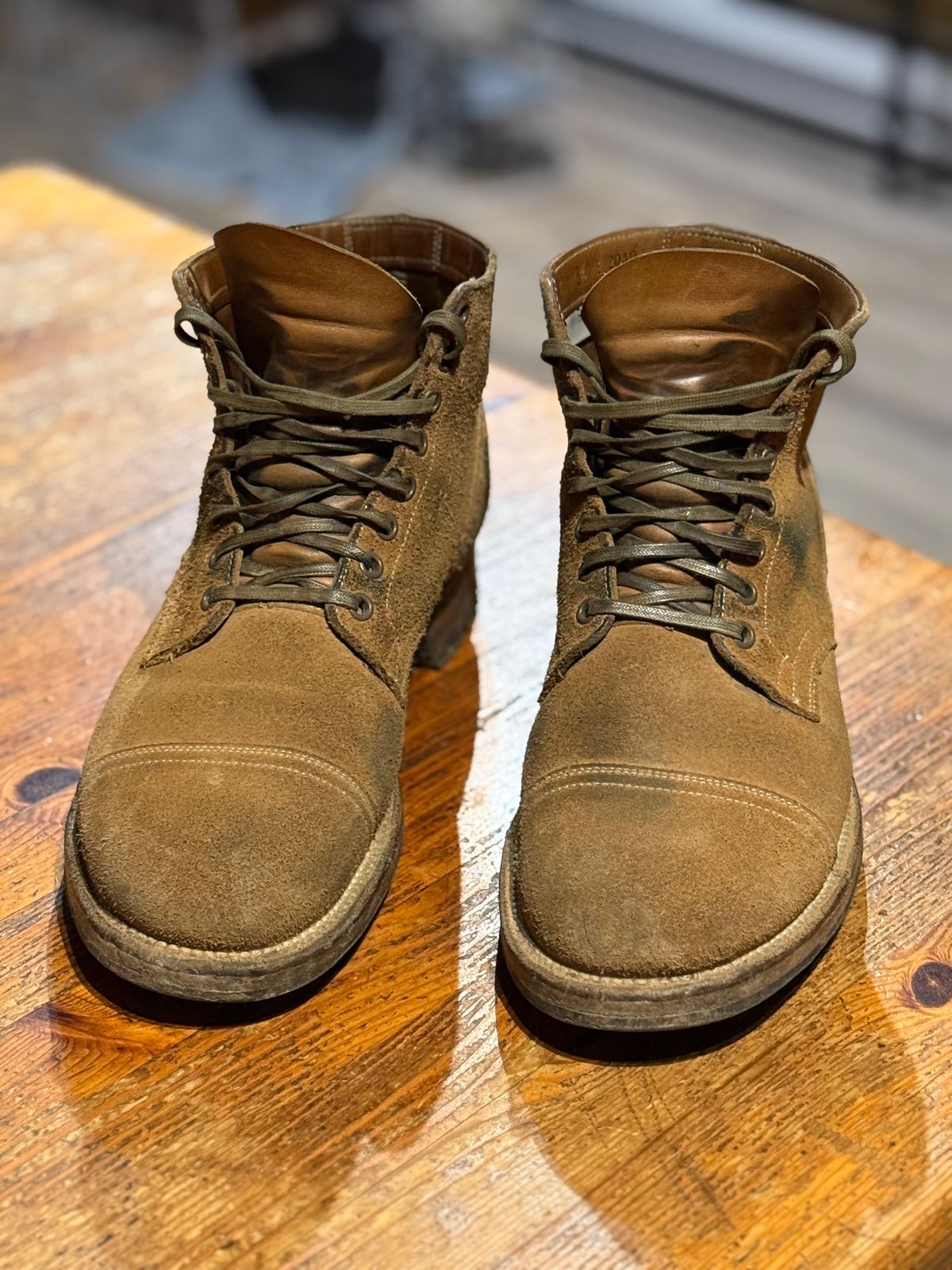 Photo by Denman_John on March 2, 2025 of the Viberg Service Boot PCT in Horween Marine Field Roughout.