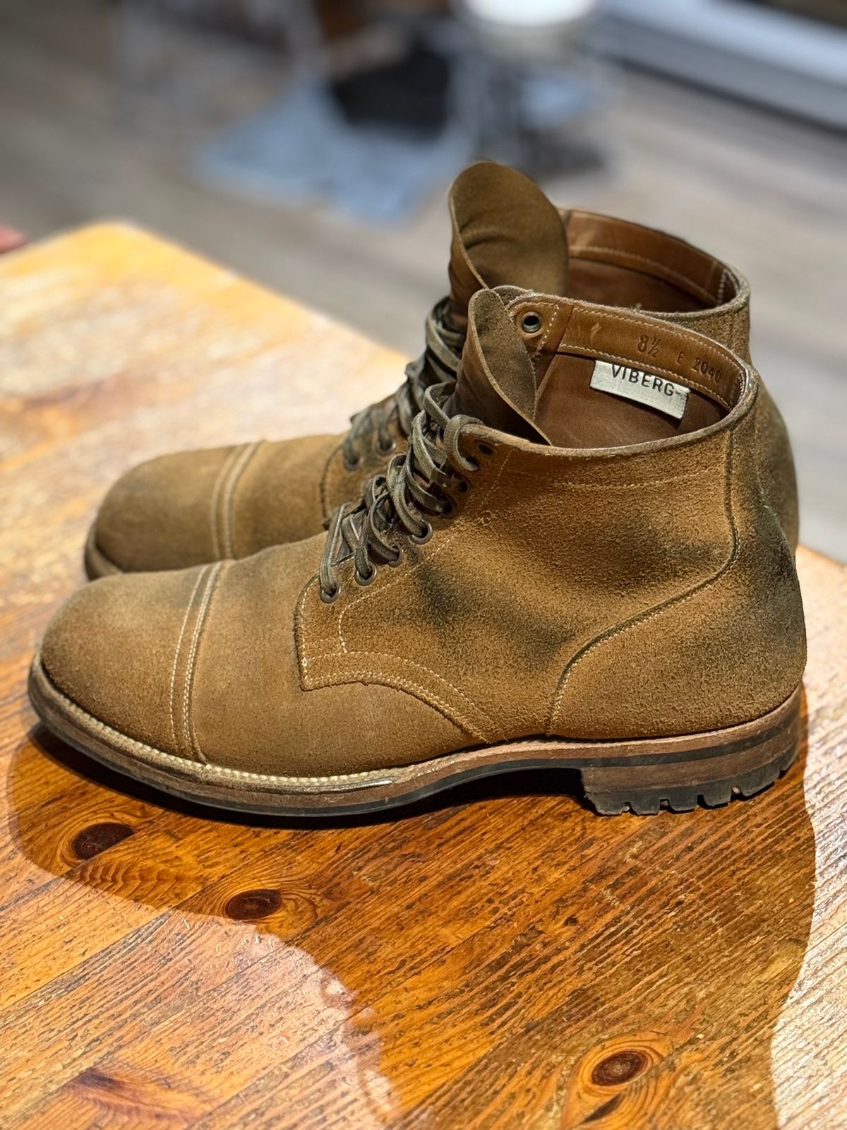 Photo by Denman_John on March 2, 2025 of the Viberg Service Boot PCT in Horween Marine Field Roughout.