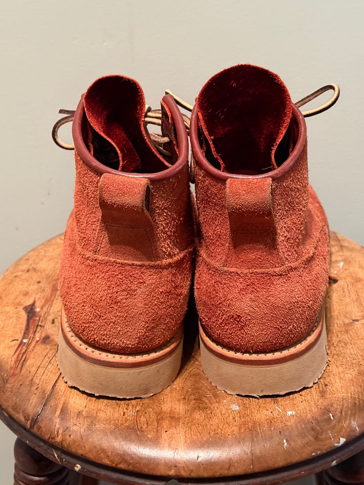 Photo by Denman_John on November 2, 2024 of the Viberg Scout Boot in Seidel Red Dog Oil Tan Roughout.