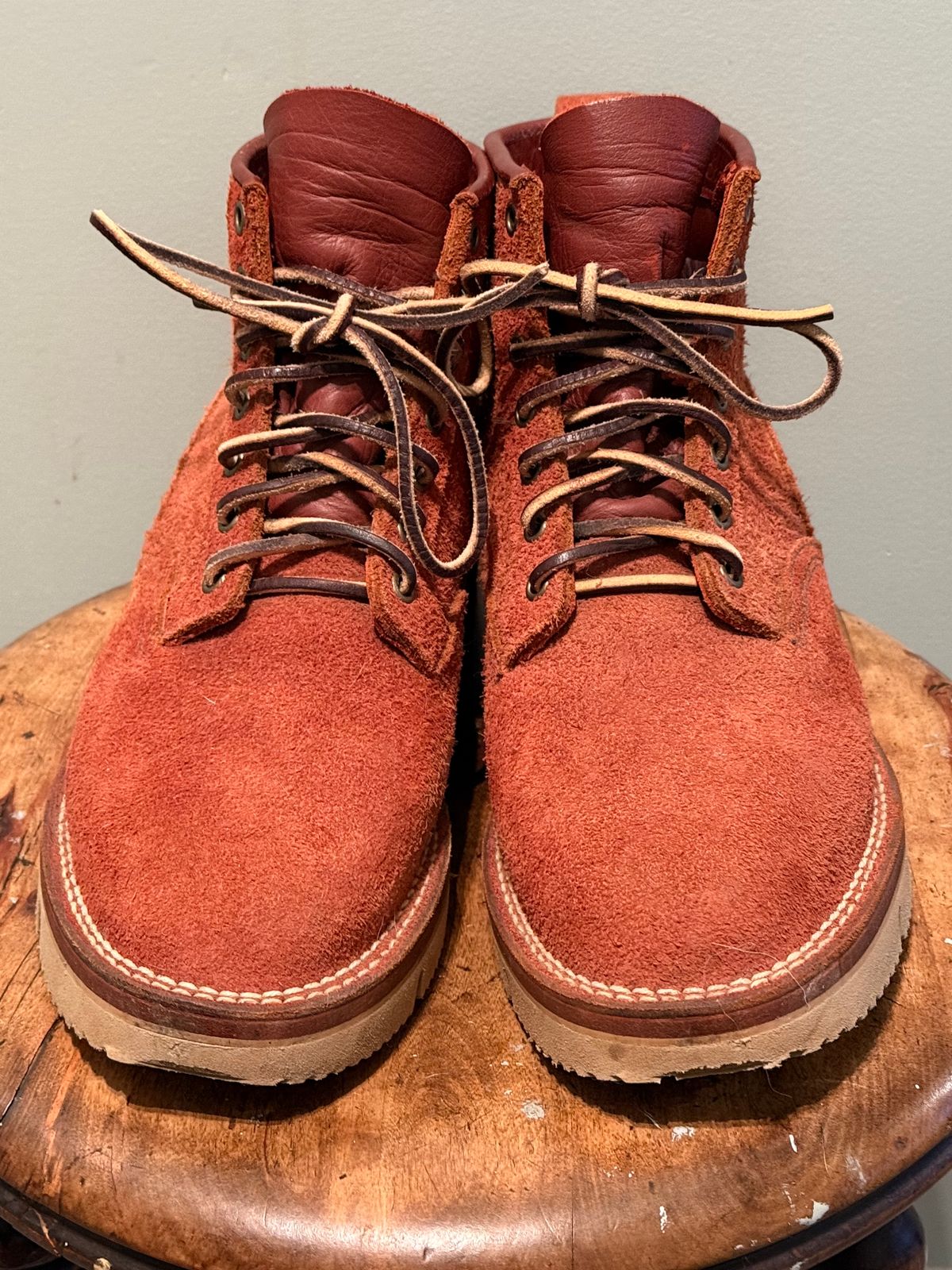 Photo by Denman_John on November 2, 2024 of the Viberg Scout Boot in Seidel Red Dog Oil Tan Roughout.