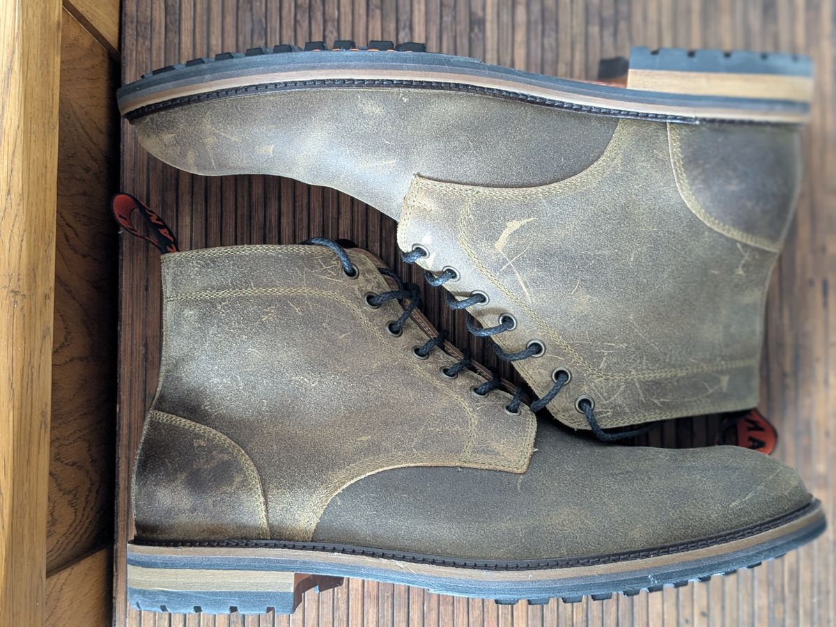 Photo by AndrewLancs on March 22, 2025 of the Lanx Dutton in C.F. Stead Mole Waxy Commander Suede.